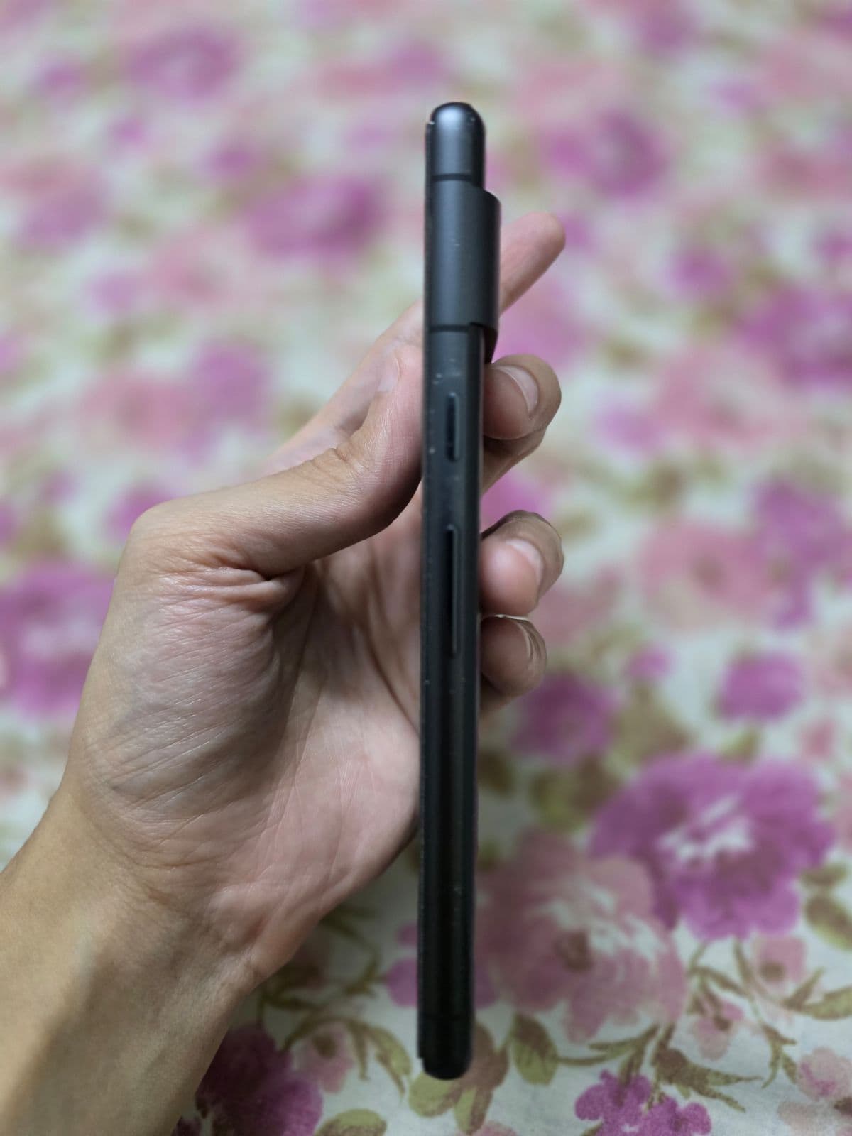 Google Pixel 7 8GB / 128GB in Obsidian — photo 2