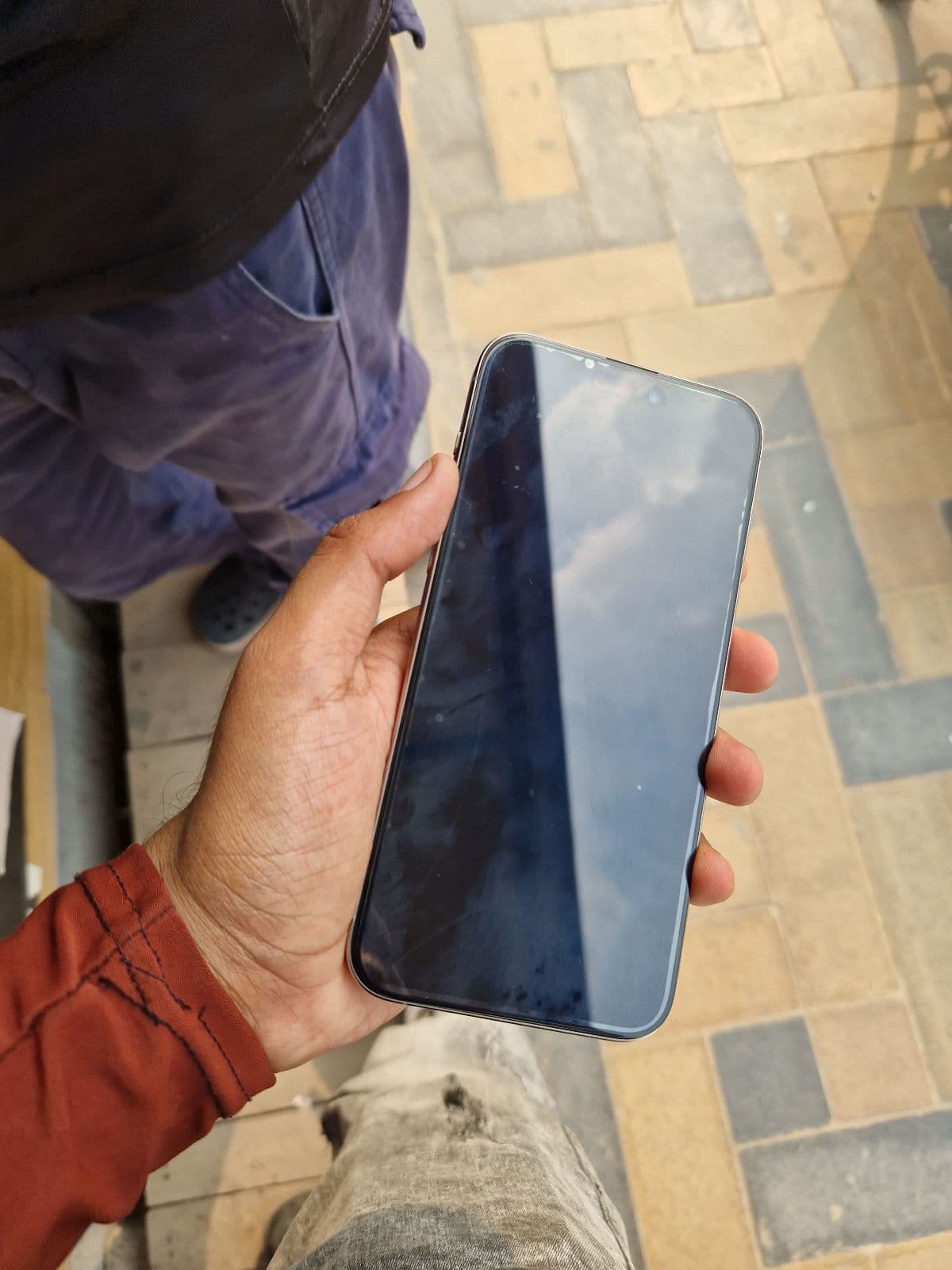 Apple iPhone 15 Pro Max 256GB in Natural Titanium — photo 2