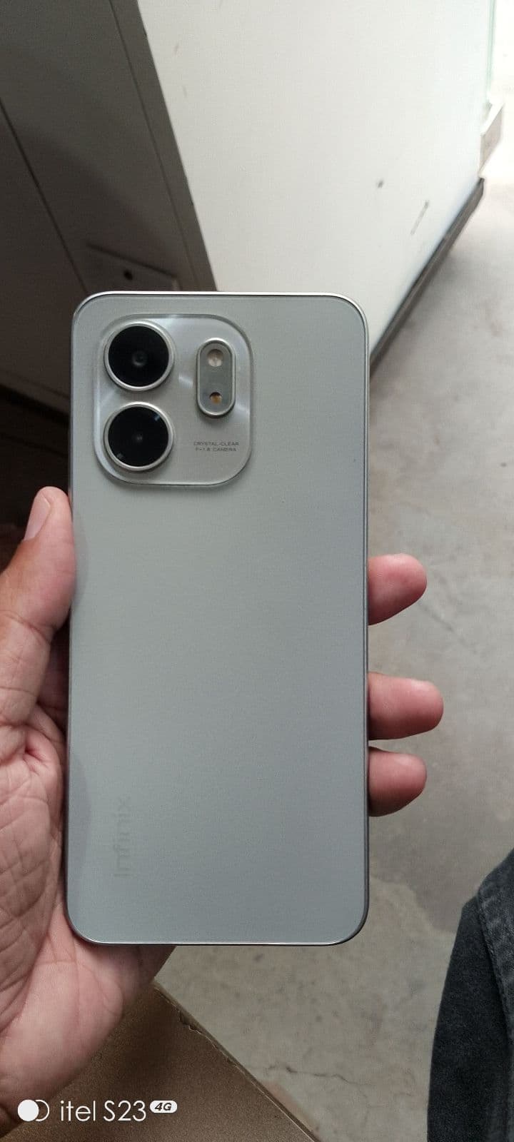 Infinix Smart 9 4GB / 128GB in Neo Titanium — photo 2