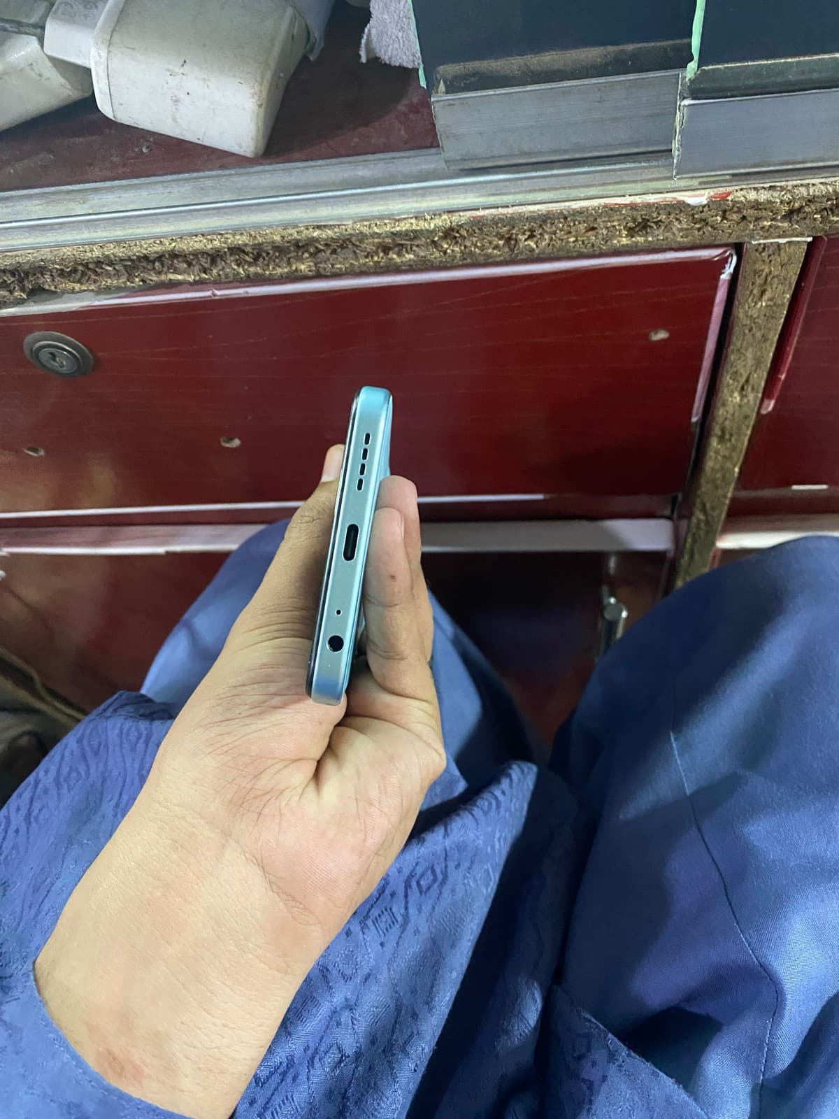 Infinix Smart 9 4GB / 128GB in Mint Green — photo 2
