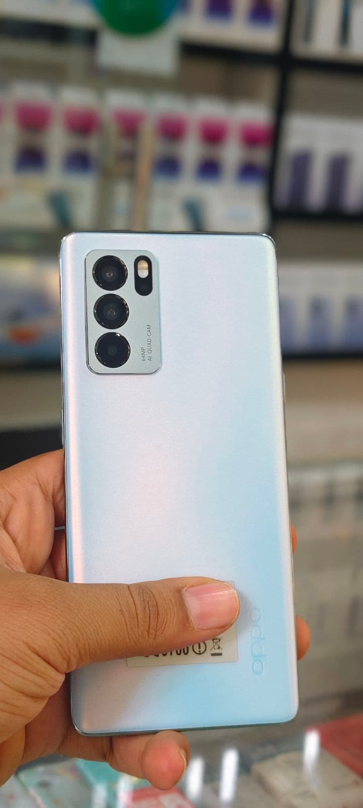 Oppo Reno 6 Pro 12GB/256GB in Aurora — photo 2