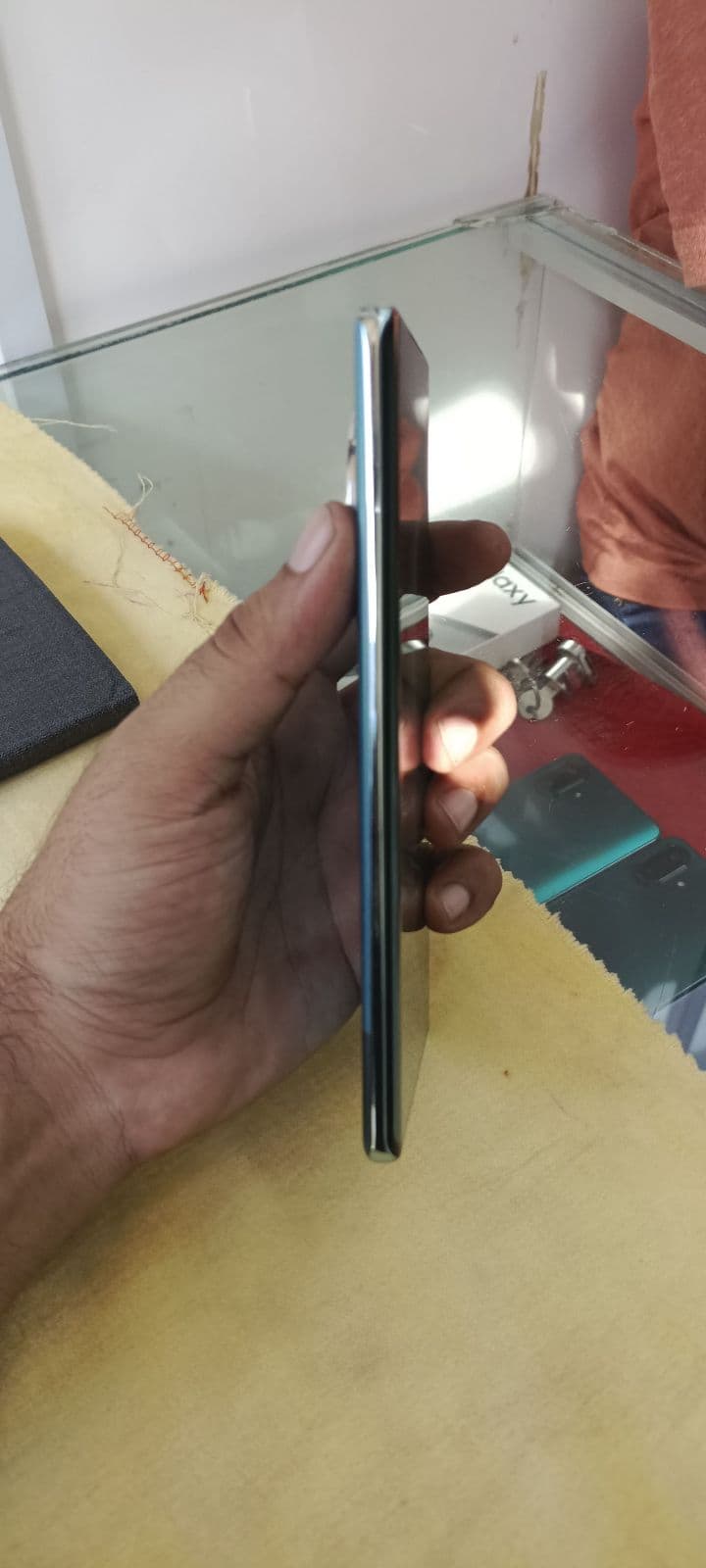 Infinix Zero 40 8GB / 256GB in Misty Aqua — photo 3