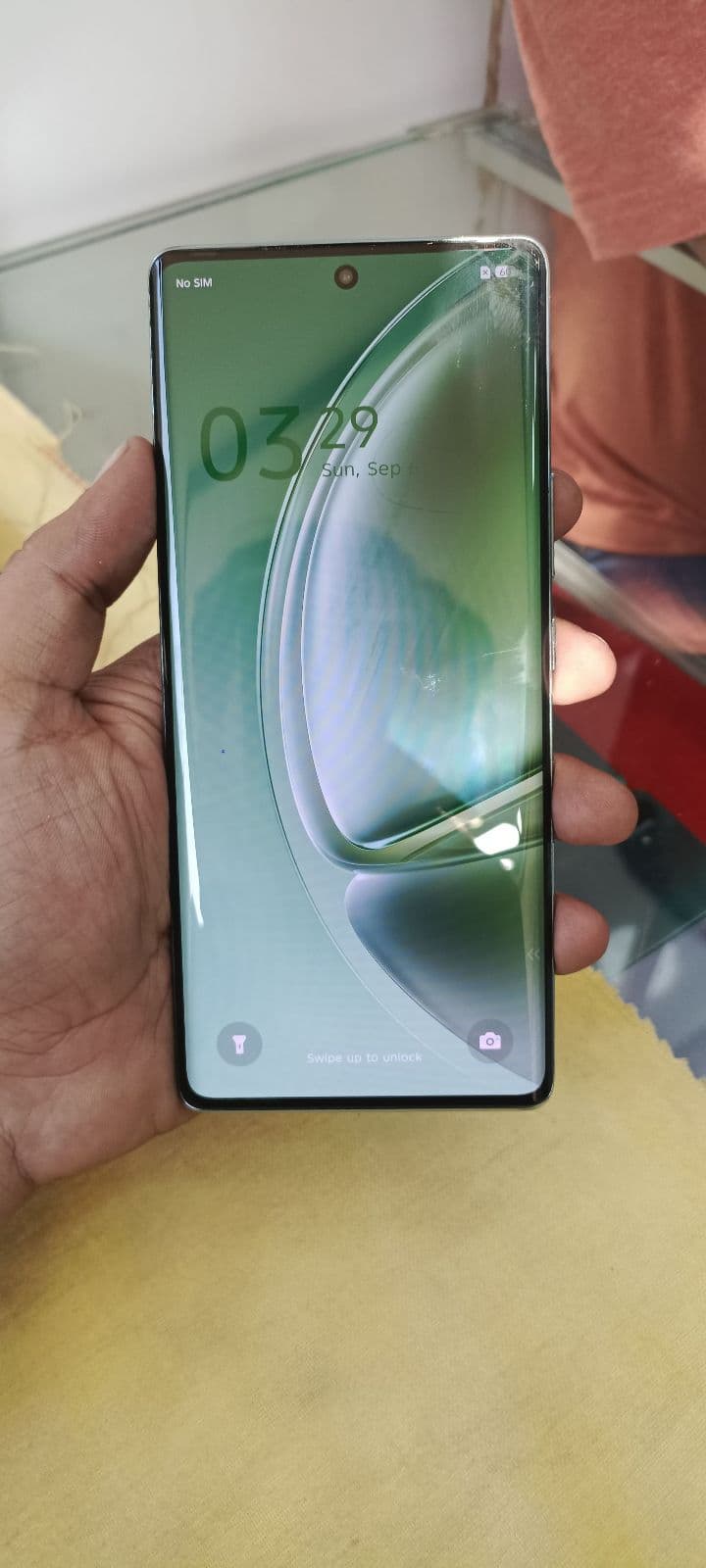 Infinix Zero 40 8GB / 256GB in Misty Aqua — photo 2