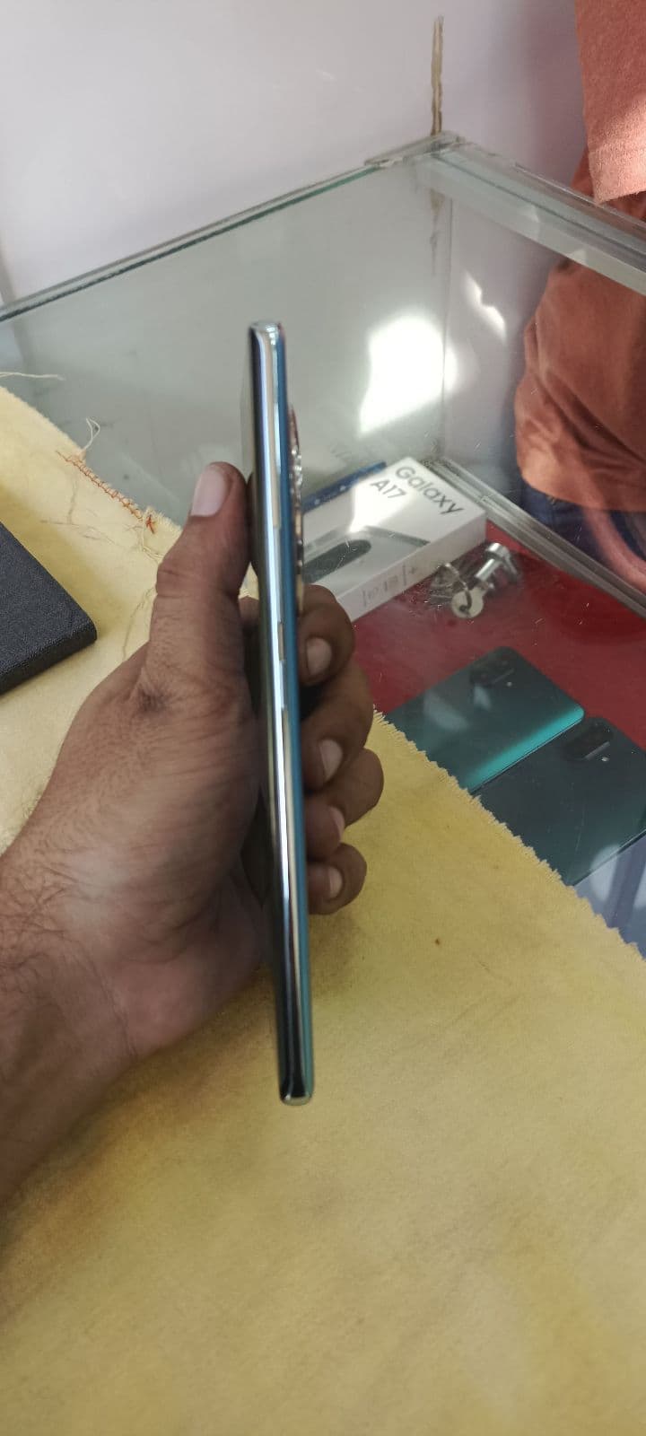 Infinix Zero 40 8GB / 256GB in Misty Aqua — photo 4