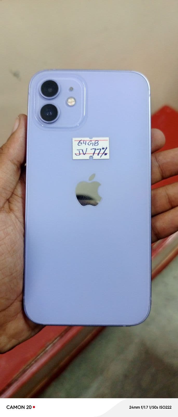 iPhone 12 · 64GB