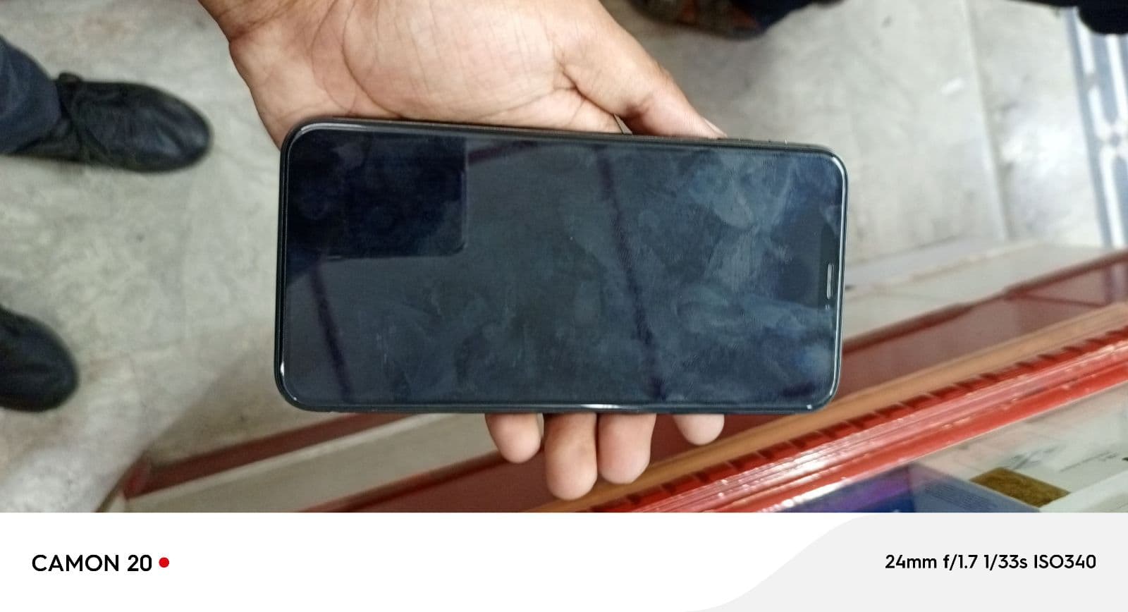 Apple iPhone XS Max 256GB in Space Gray — photo 2