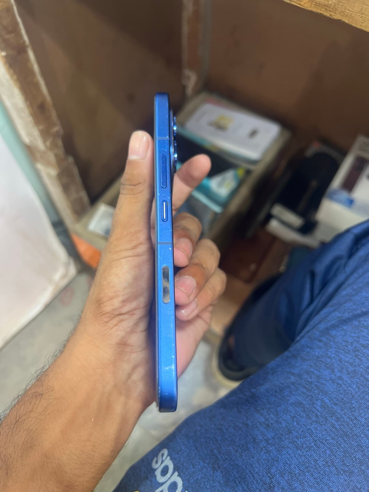 Infinix Note 60 Pro 8GB / 256GB in Deep Ocean Blue — photo 3
