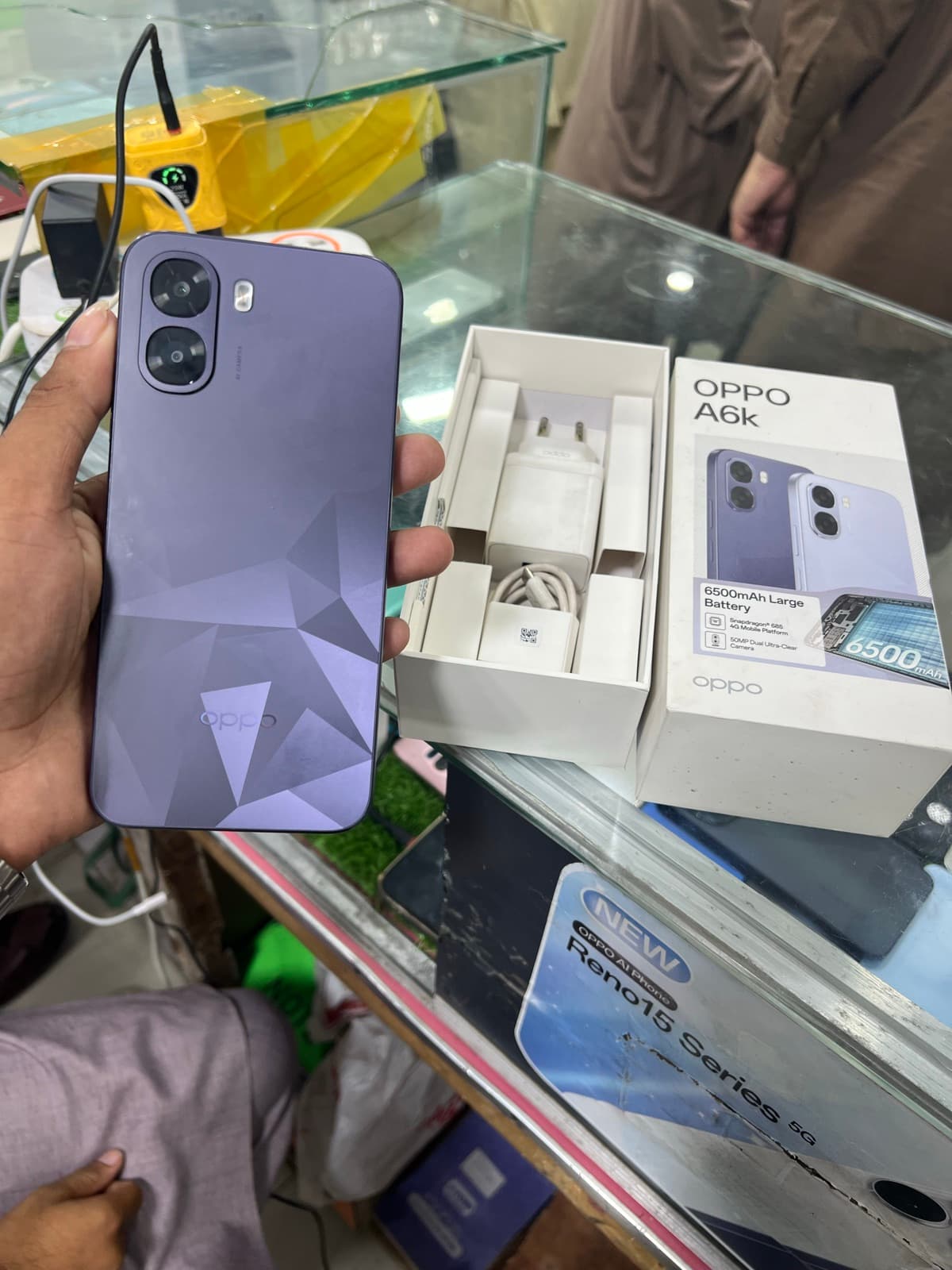 Oppo A6k 6GB / 128GB in Crystal Violet — photo 2