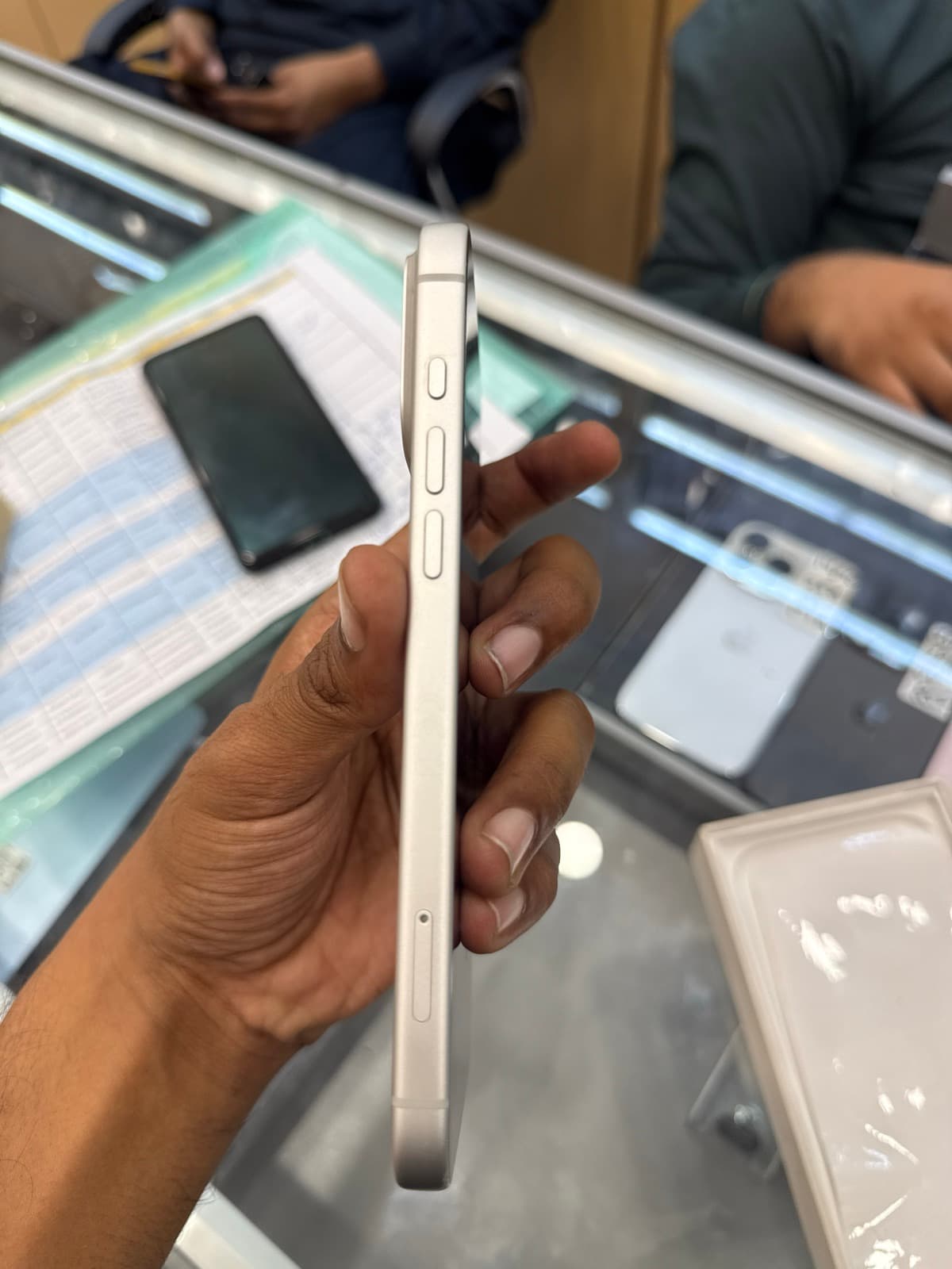Apple iPhone 17 Pro Max 256GB in Silver — photo 5