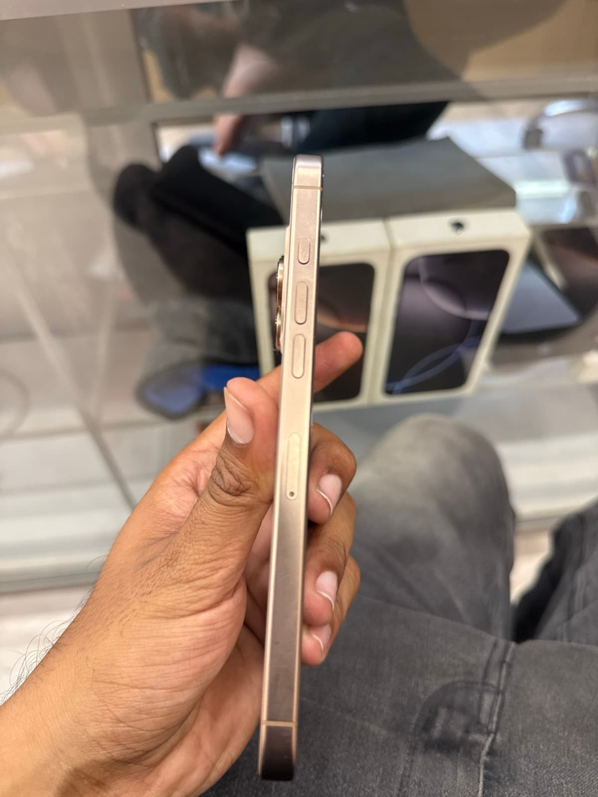 Apple iPhone 16 Pro Max 256GB in Desert Titanium — photo 4
