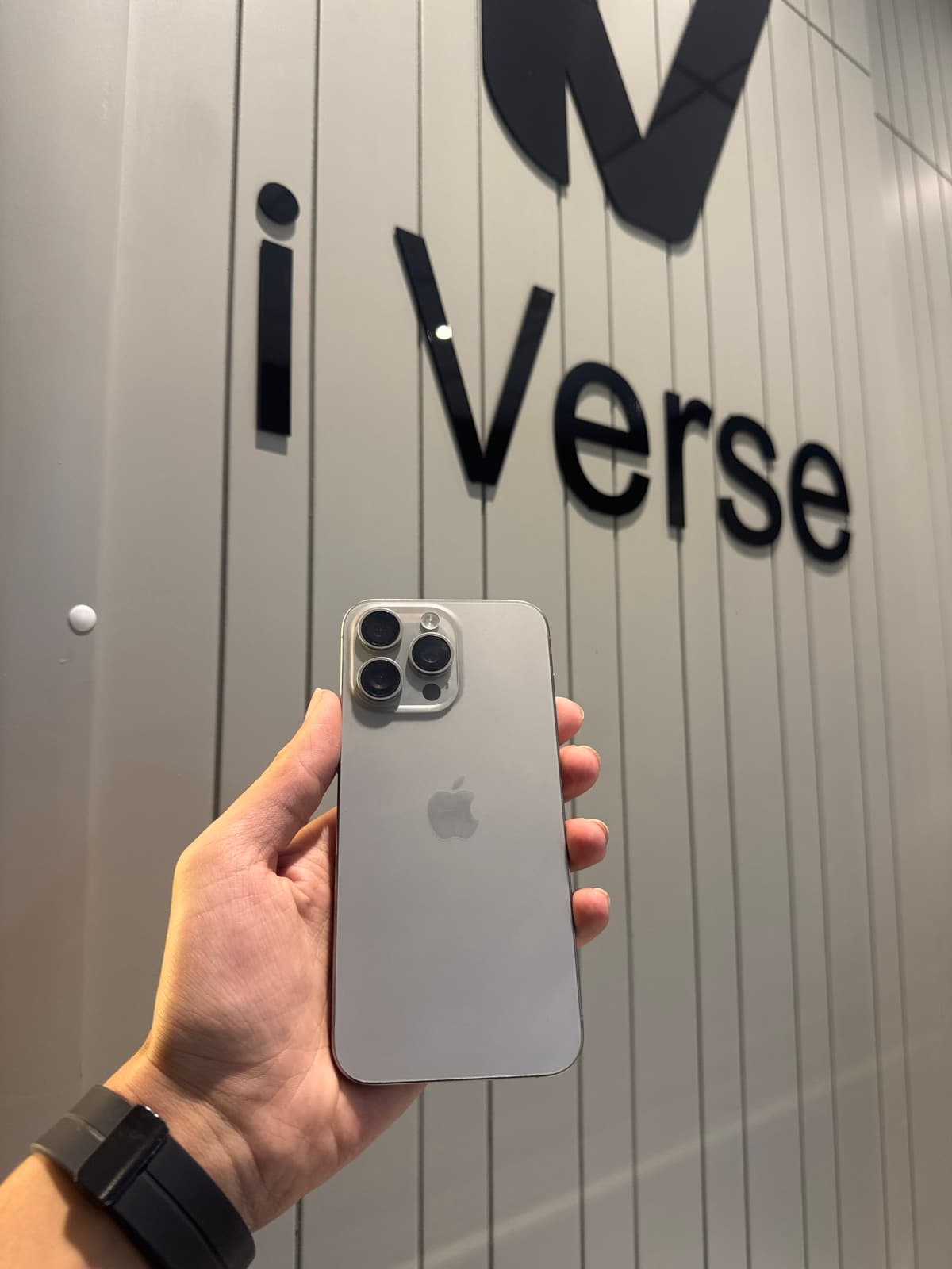 iPhone 15 Pro Max · 256GB
