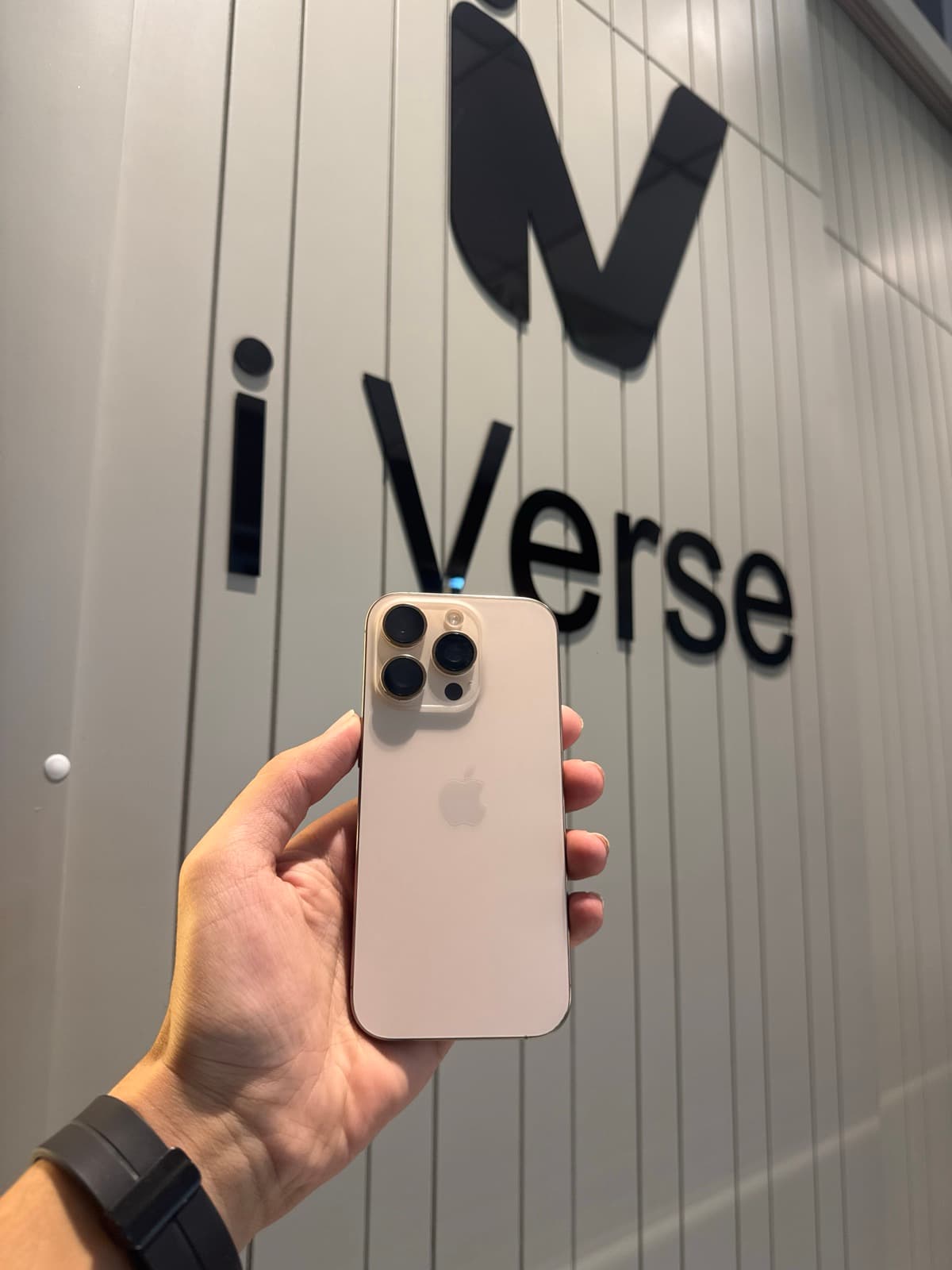 iPhone 16 Pro · 128GB