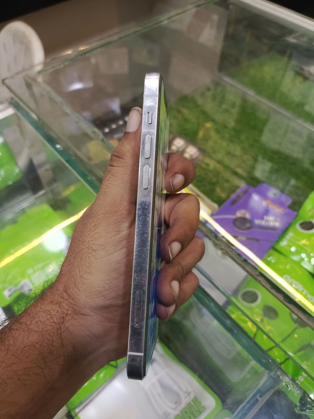 Apple iPhone 12 Pro 128GB in Silver — photo 3