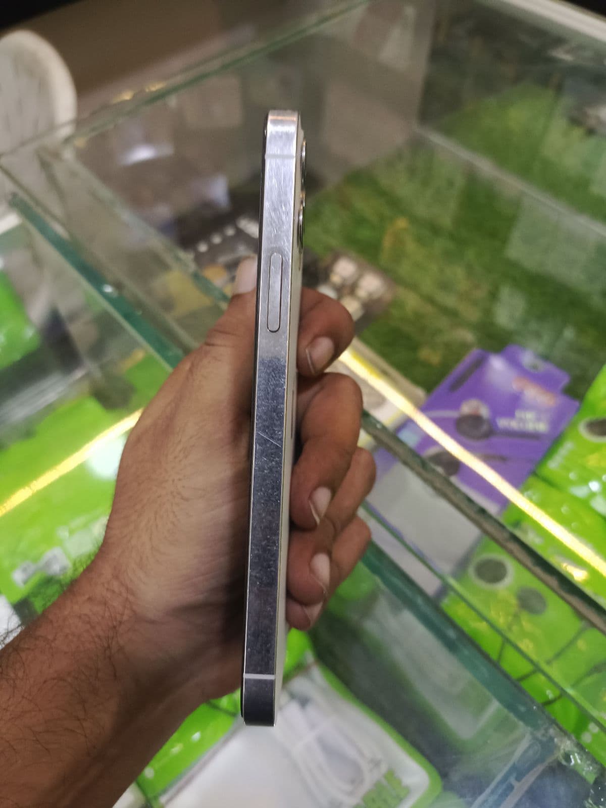 Apple iPhone 12 Pro 128GB in Silver — photo 4