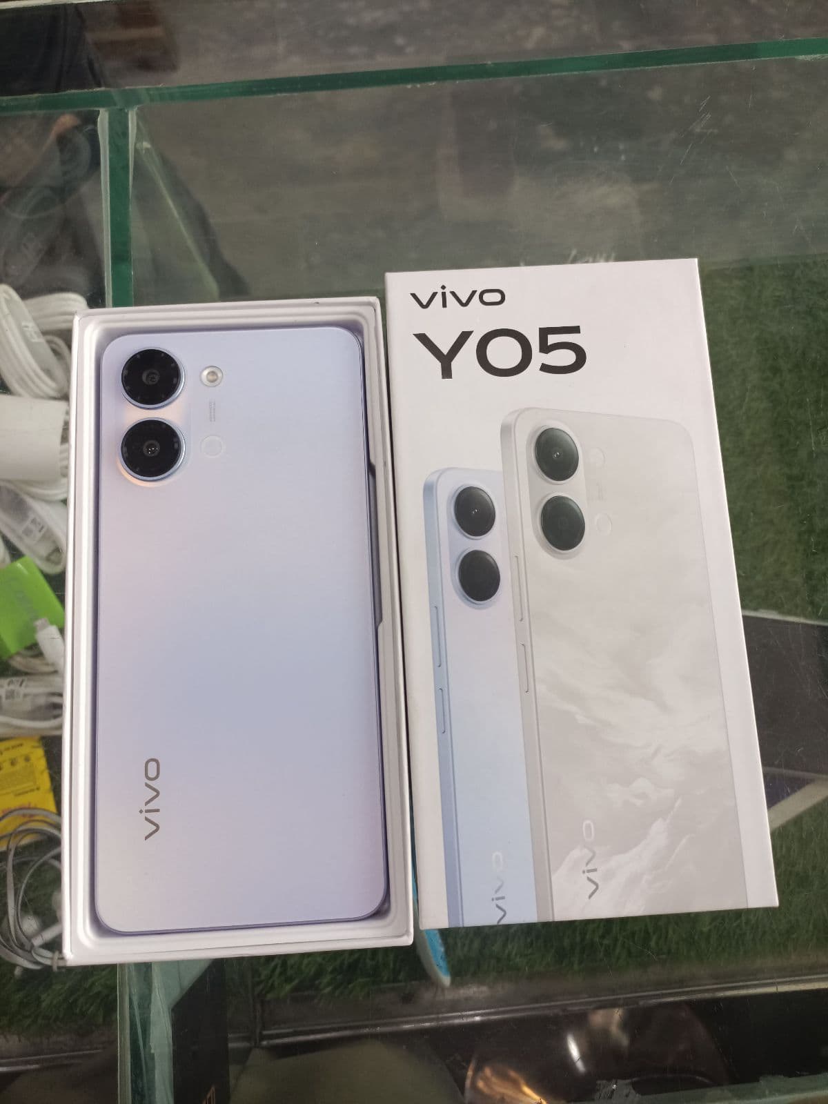 Vivo Y05 · 4GB / 128GB
