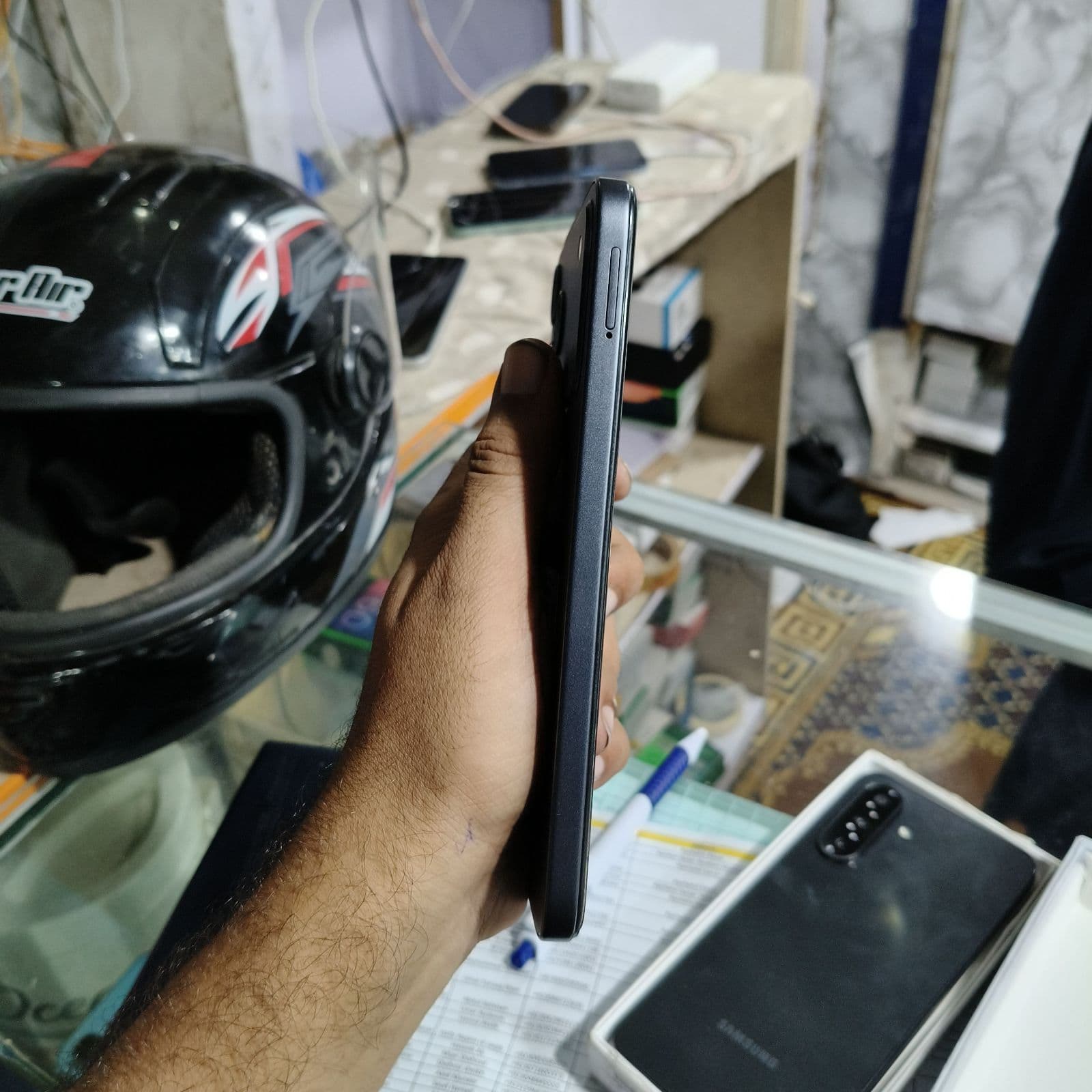 Tecno Spark 50 6GB / 128GB in Titanium Grey — photo 3