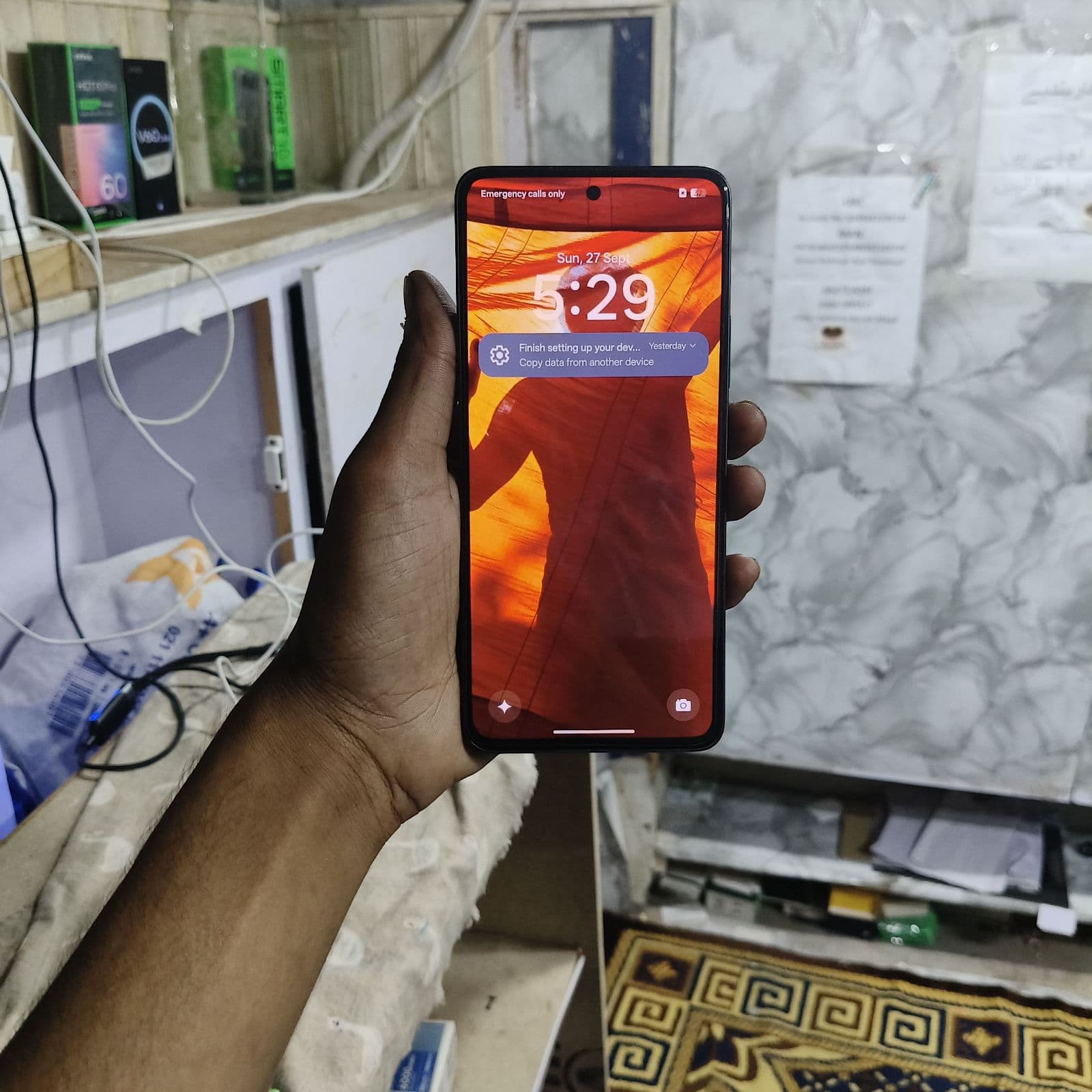 Oppo Reno 13 F 4G 8GB / 256GB in Graphite Grey — photo 2
