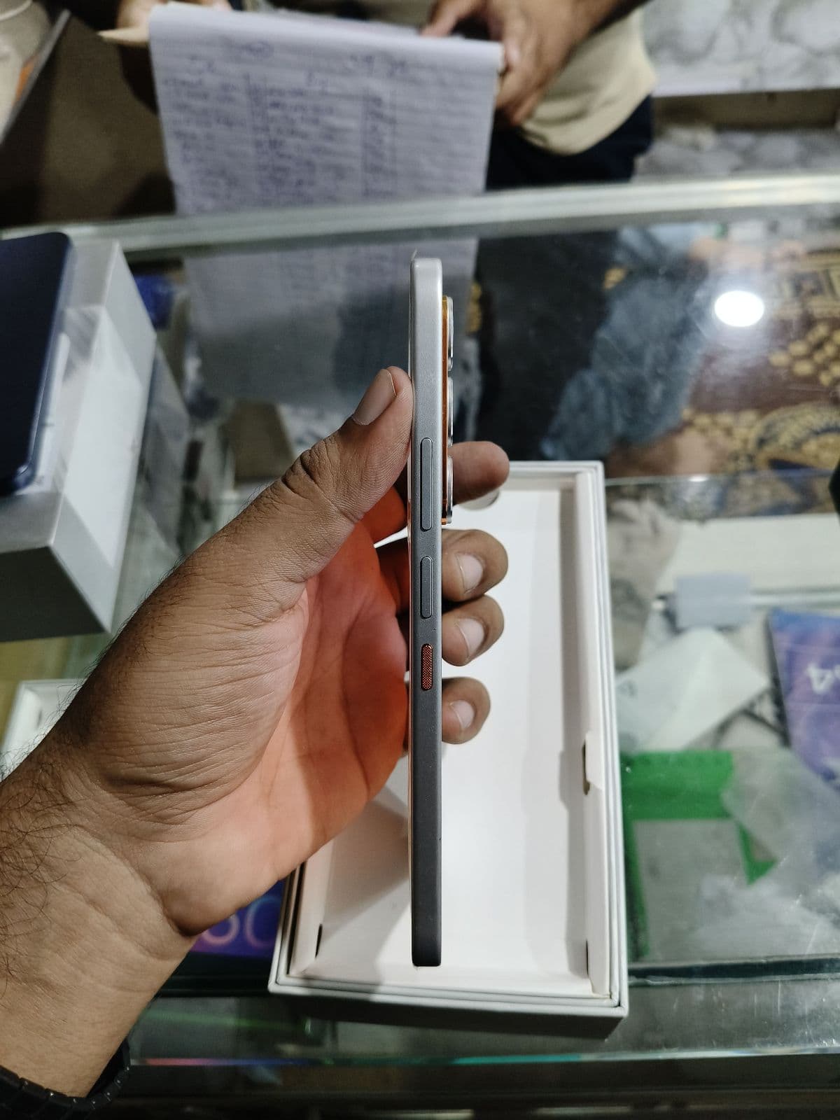 Infinix Hot 60 Pro 8GB / 128GB in Titanium Silver — photo 4