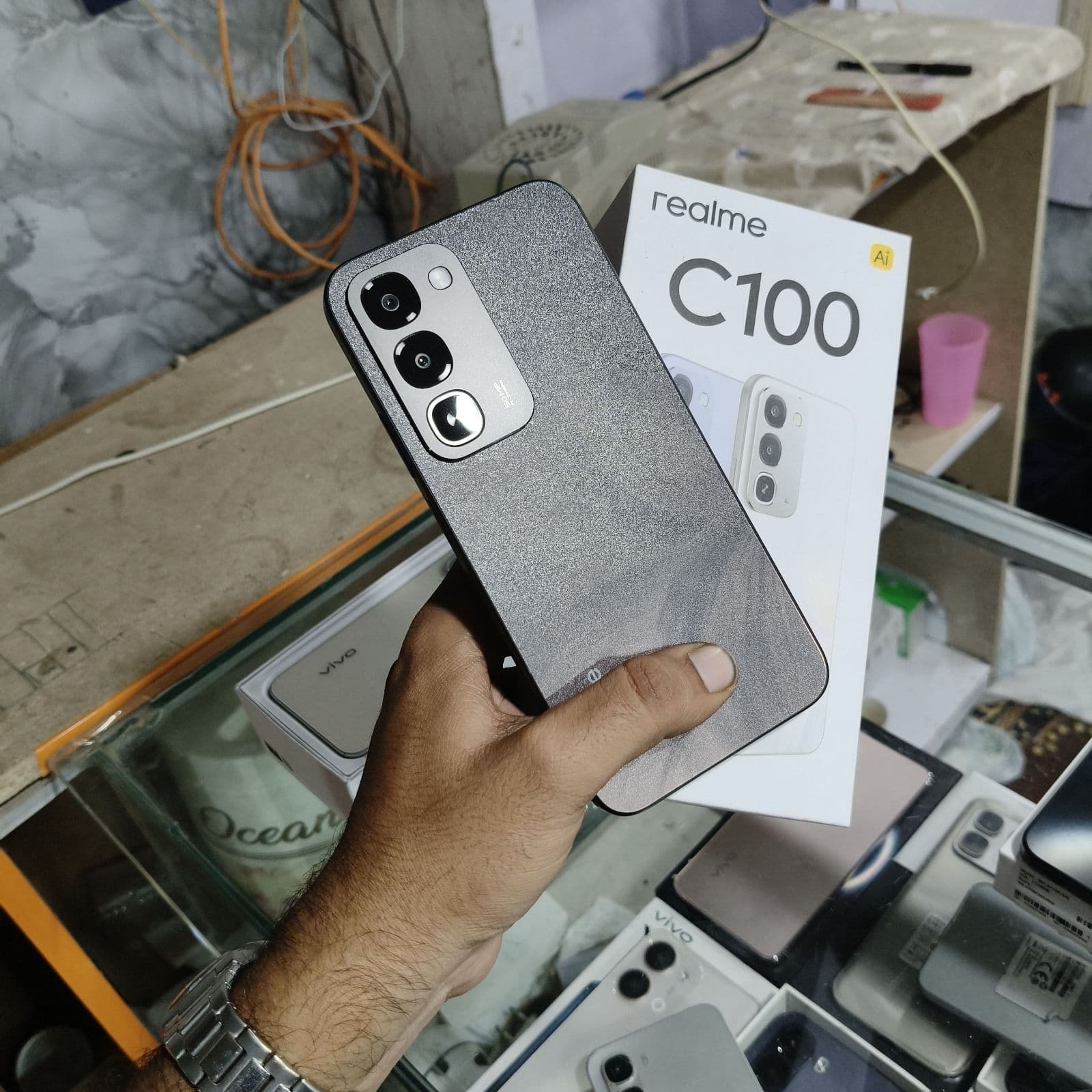 Realme C100 · 8GB / 256GB