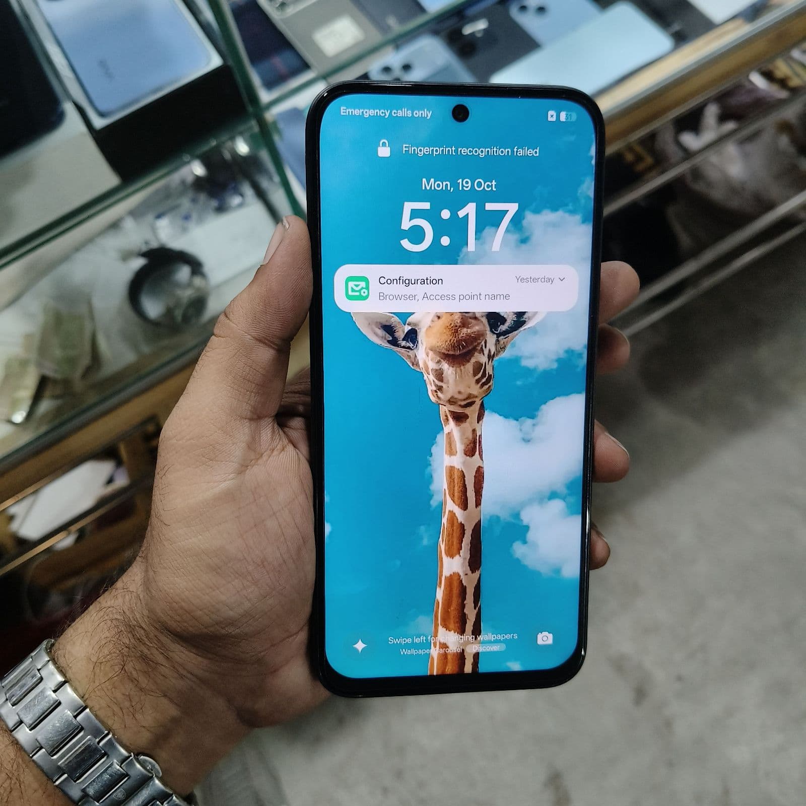 Realme C100 8GB / 256GB in Eternal Brown — photo 2