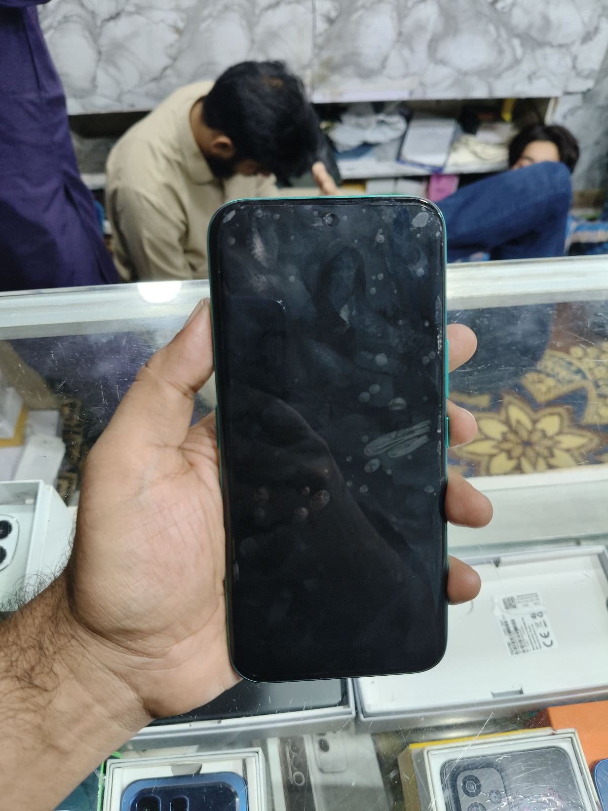 Tecno Spark 20 Pro 8GB / 256GB in Magic Skin 2.0 Green — photo 2