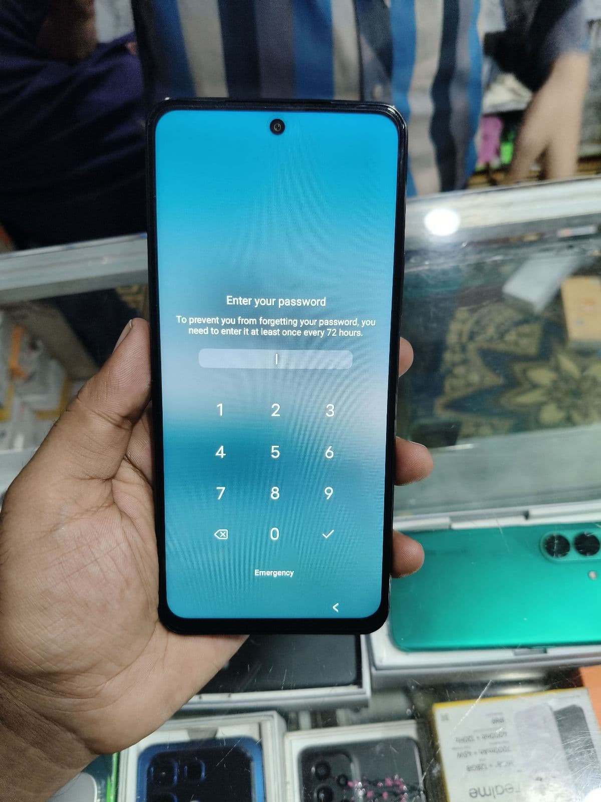 Vivo Y29 8GB / 256GB in Noble Brown — photo 2