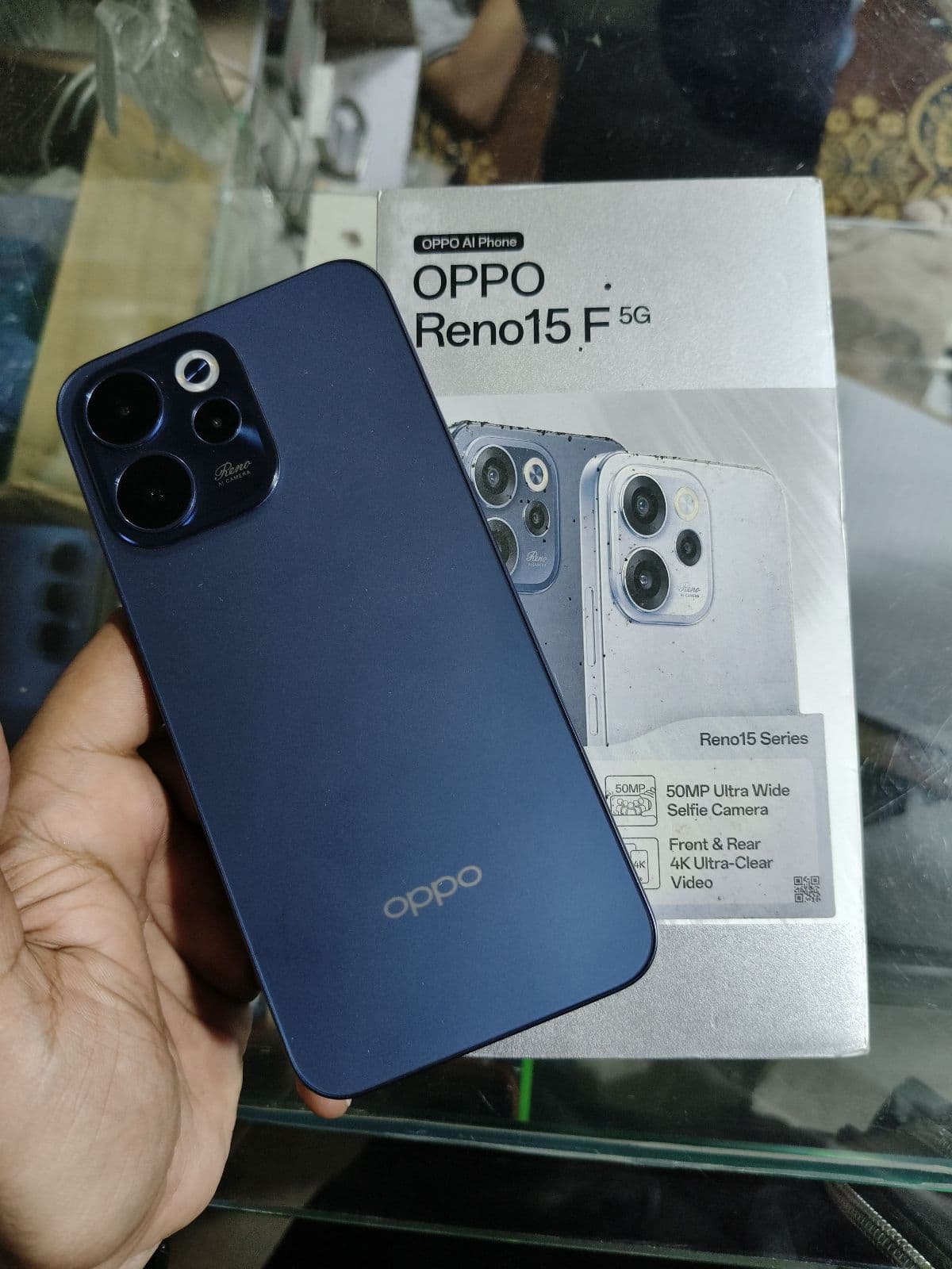 Oppo Reno 15 F 5G 8GB / 256GB in Twilight Blue — photo 3