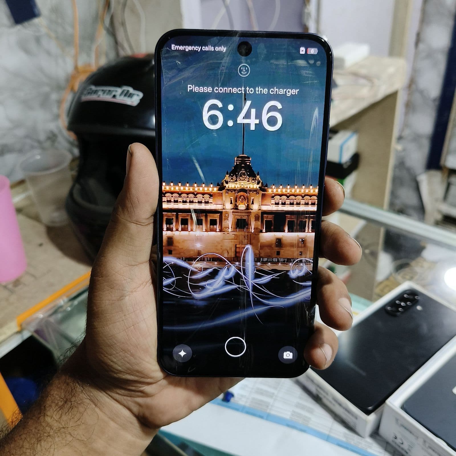 Oppo Reno 15 F 5G 8GB / 256GB in Aurora Blue — photo 2