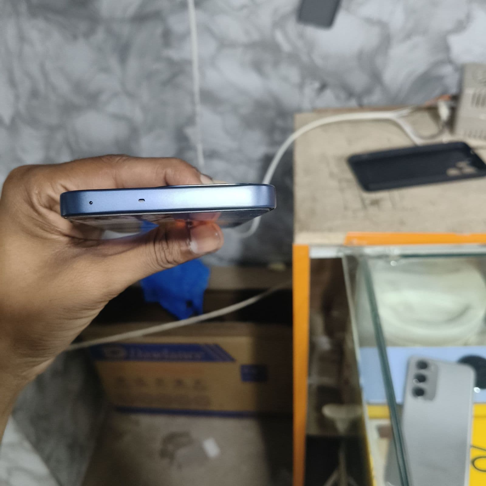 Oppo A6s Pro 8GB / 256GB in Lumina Forest — photo 4