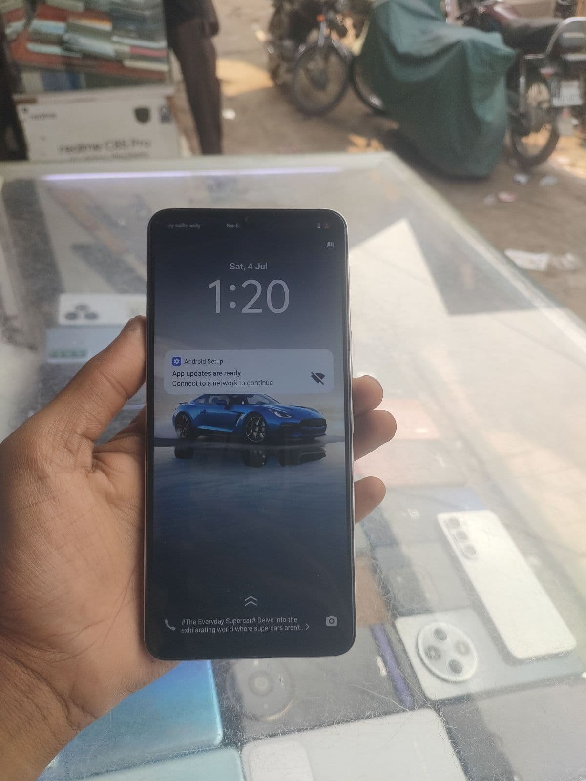 Vivo Y04 4GB / 64GB in Titanium Gold — photo 2