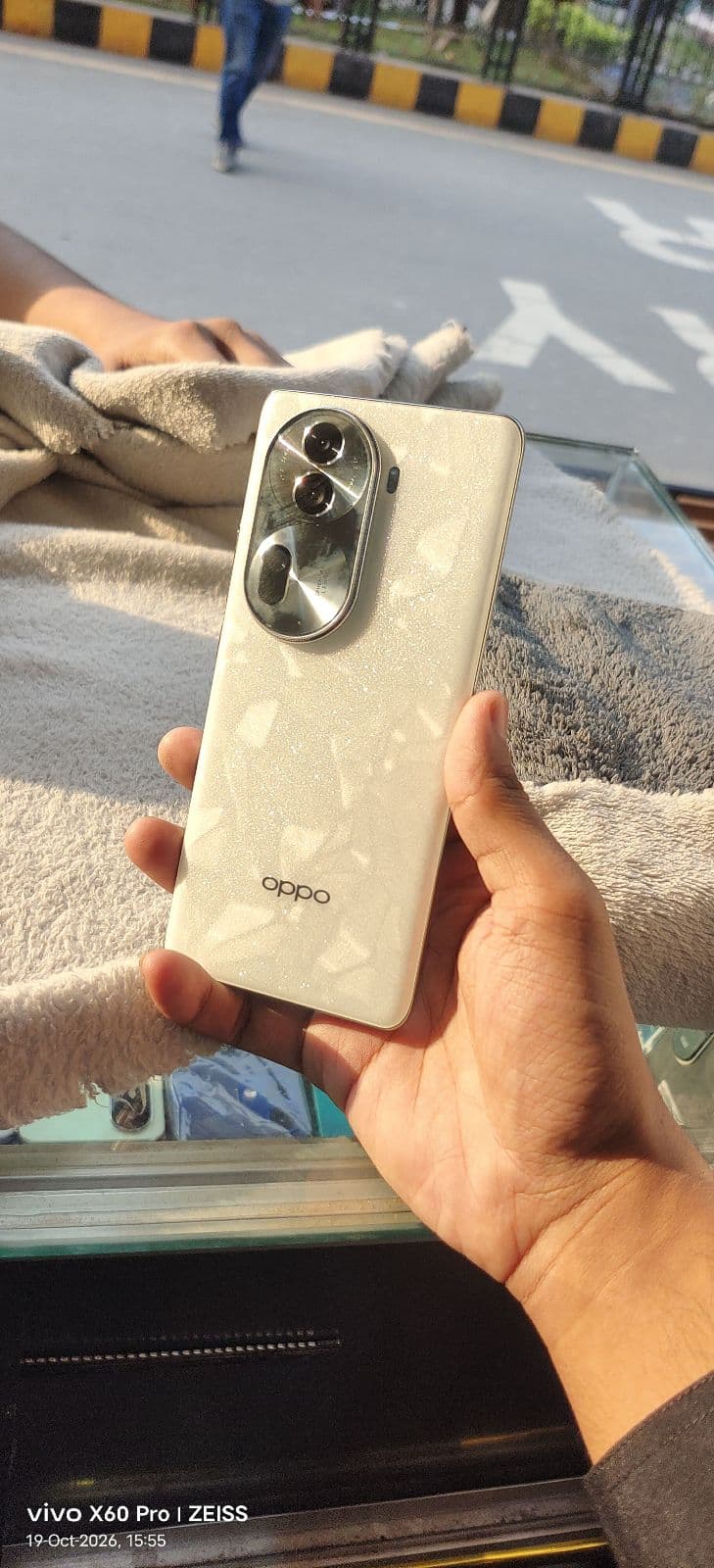 Oppo Reno 11 5G · 12GB / 256GB