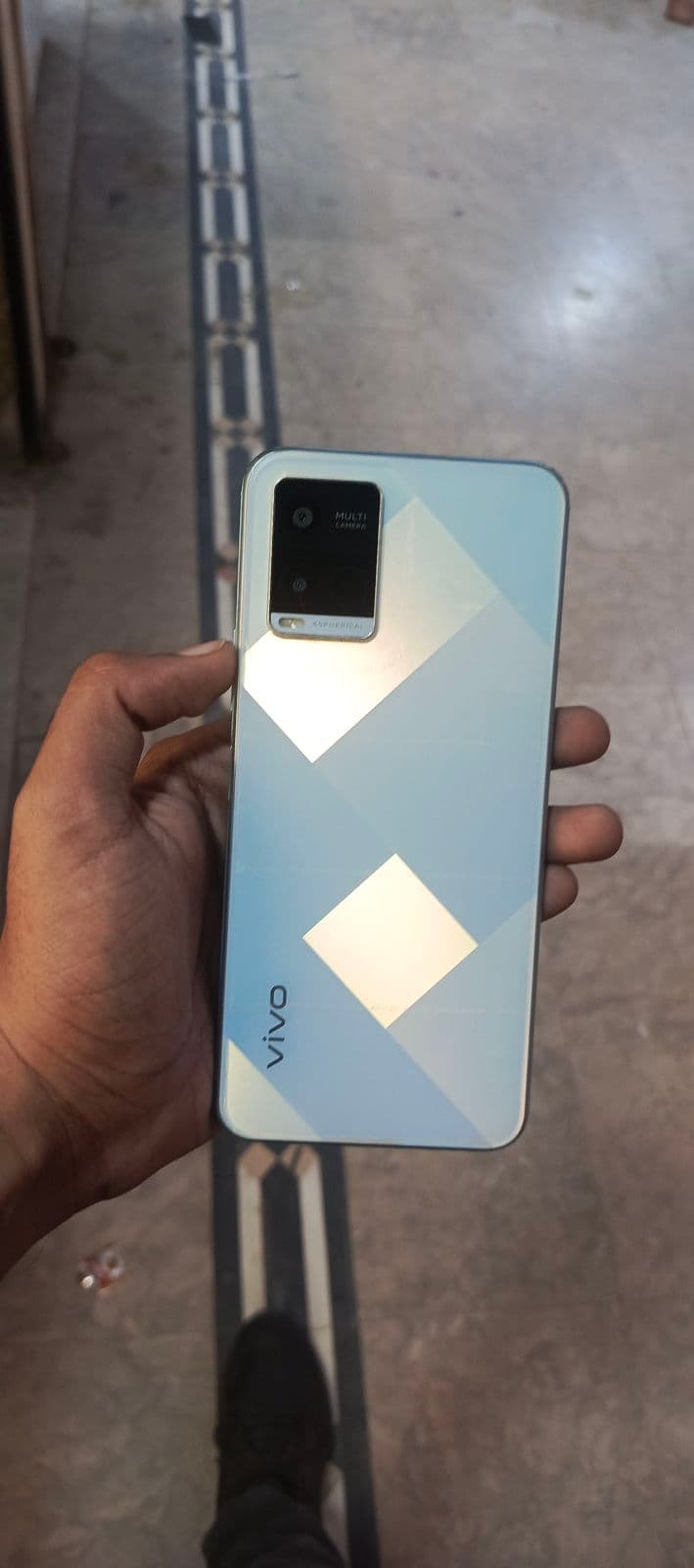 Vivo Y21 · 4GB / 64GB