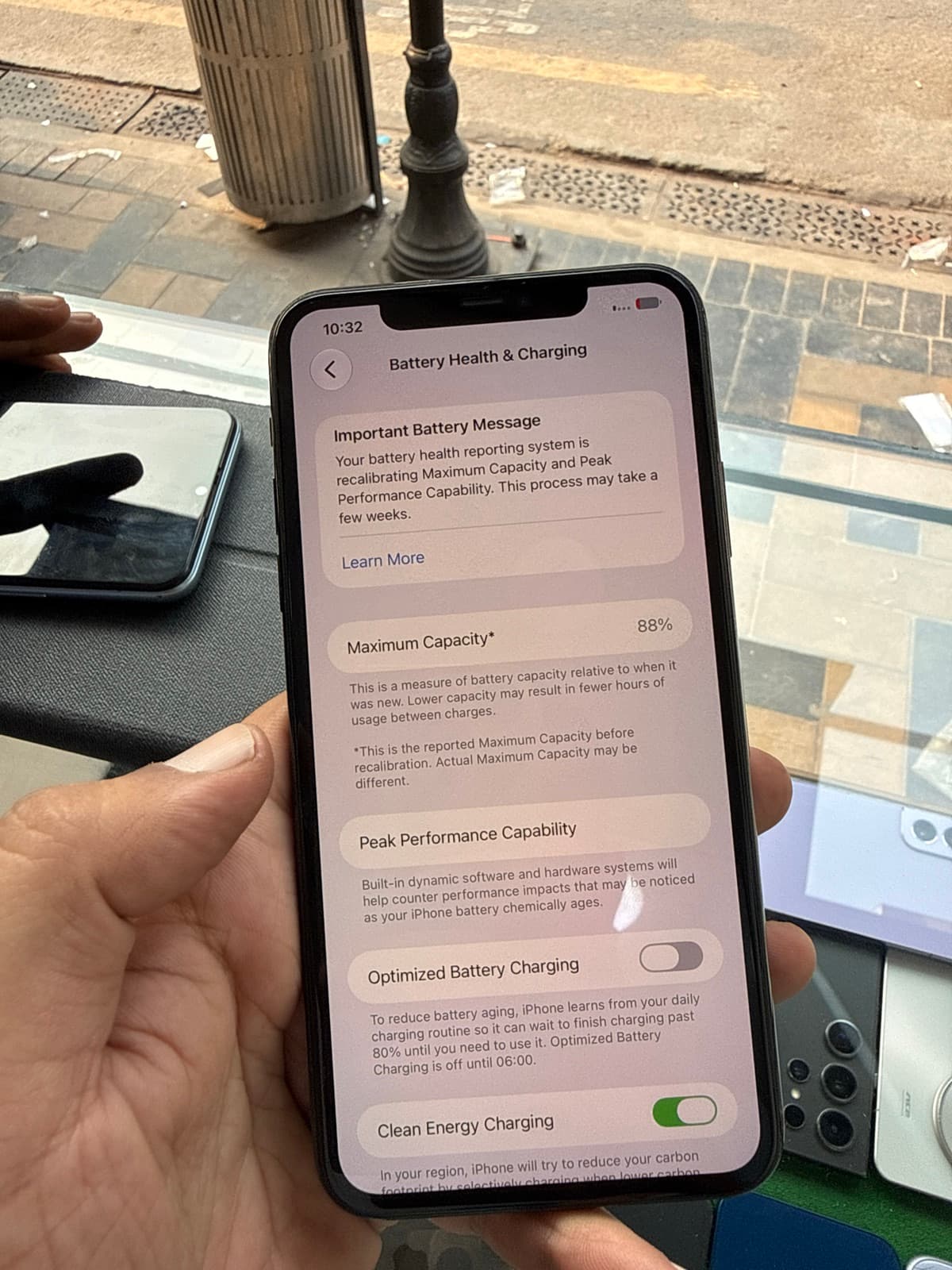 Apple iPhone 11 Pro Max 256GB in Space Gray — photo 3