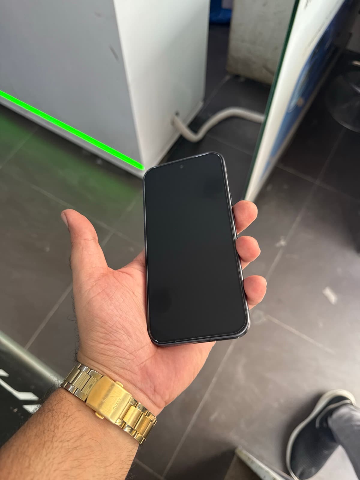 Google Pixel 9 12GB / 128GB in Obsidian — photo 2