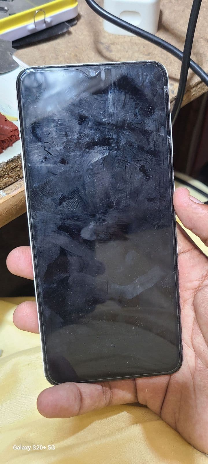 Samsung Galaxy A12 4GB / 64GB in White — photo 2
