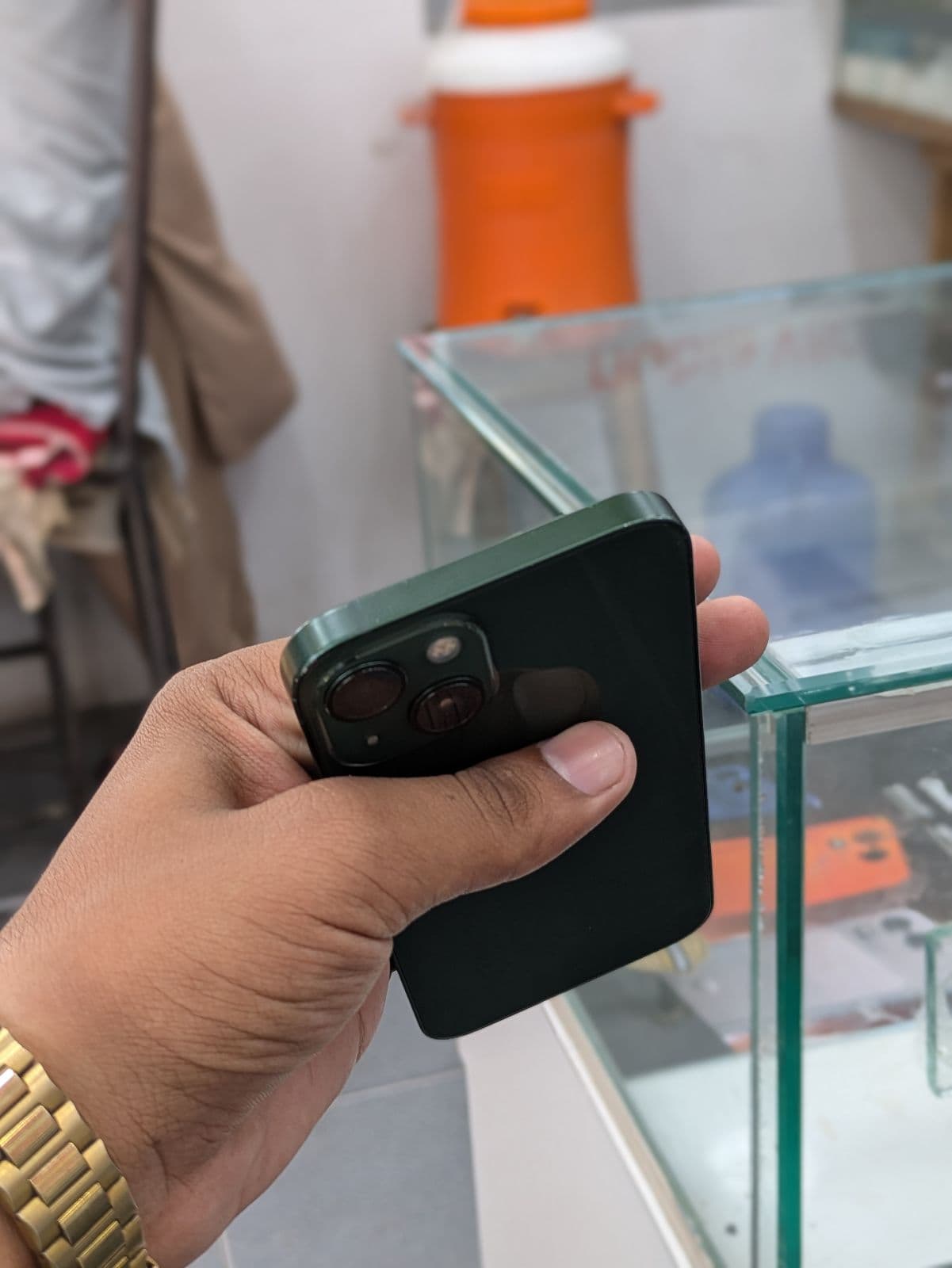 Apple iPhone 13 128GB in Green — photo 3