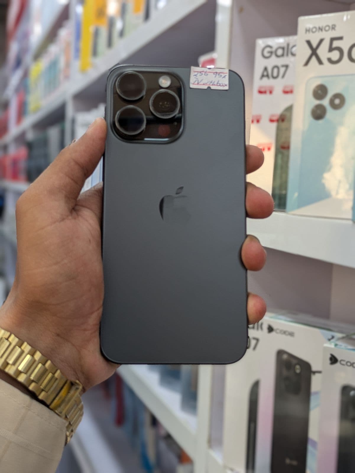 Apple iPhone 14 Pro Max 256GB in Space Black — photo 1