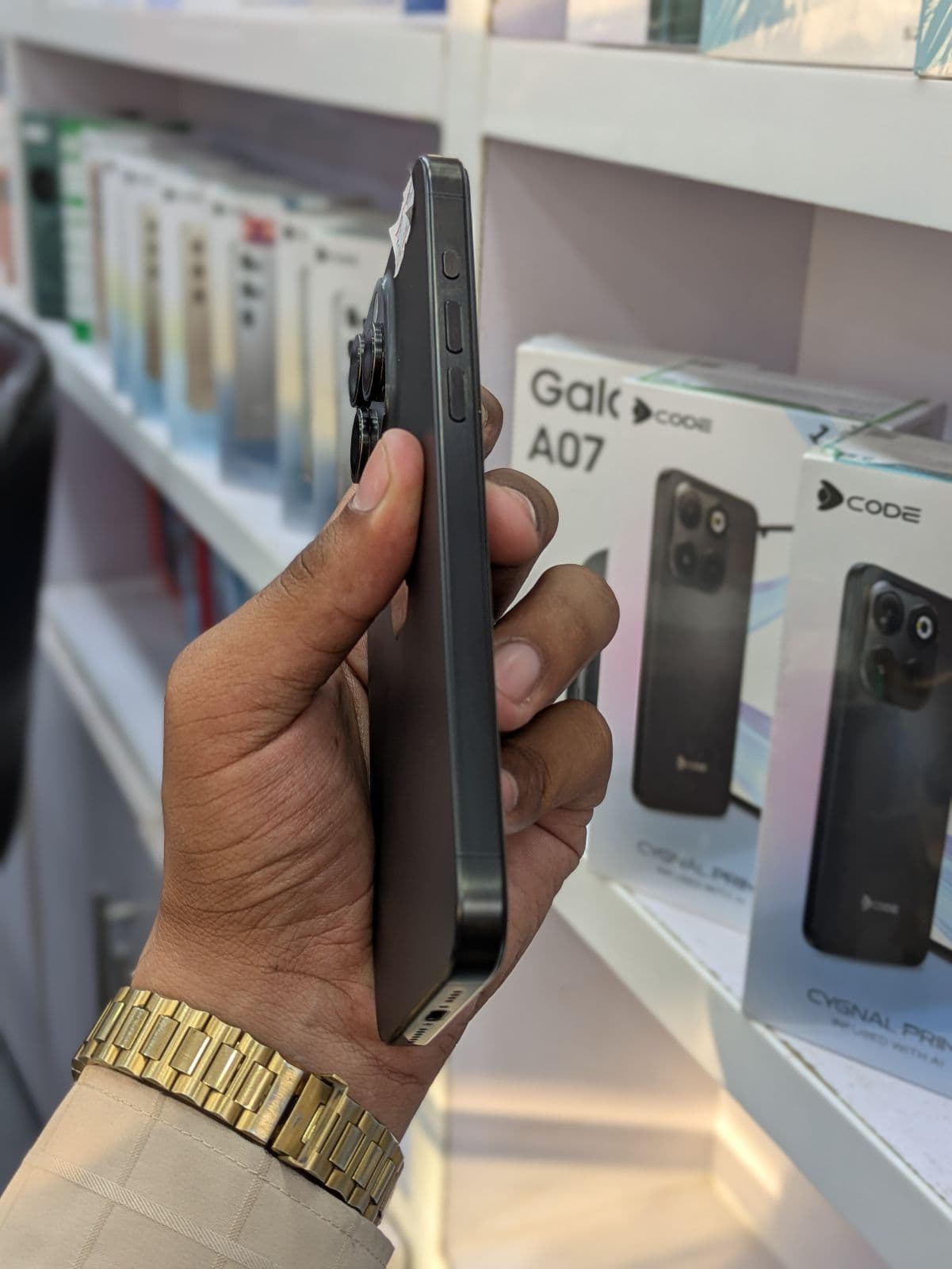 Apple iPhone 14 Pro Max 256GB in Space Black — photo 3