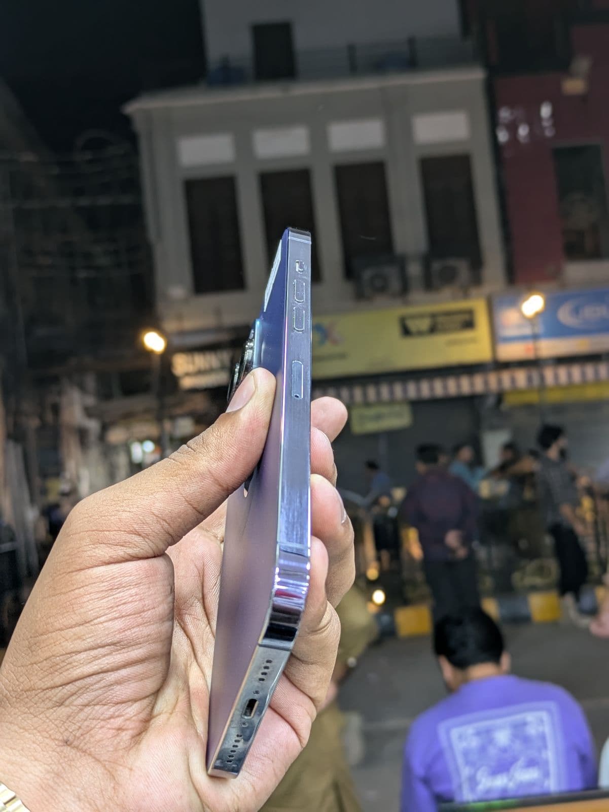 Apple iPhone 14 Pro Max 256GB in Deep Purple — photo 3