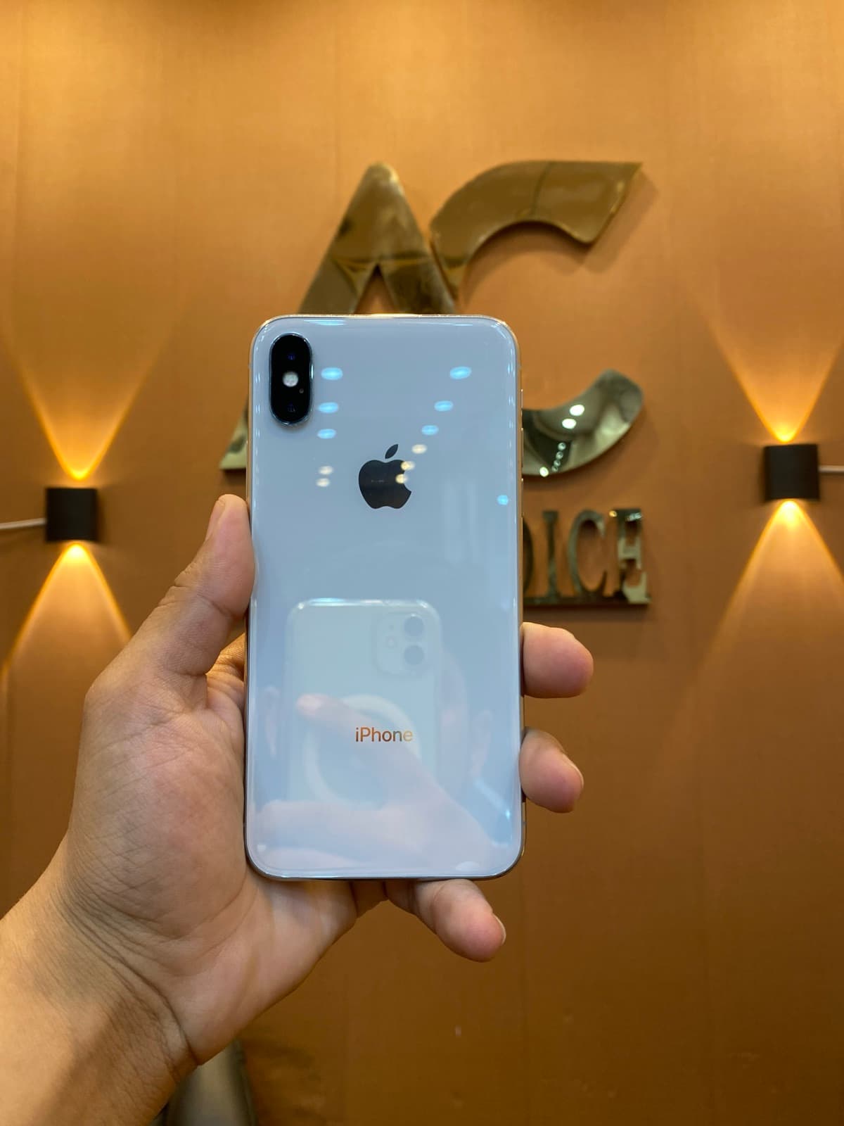 iPhone X · 256GB