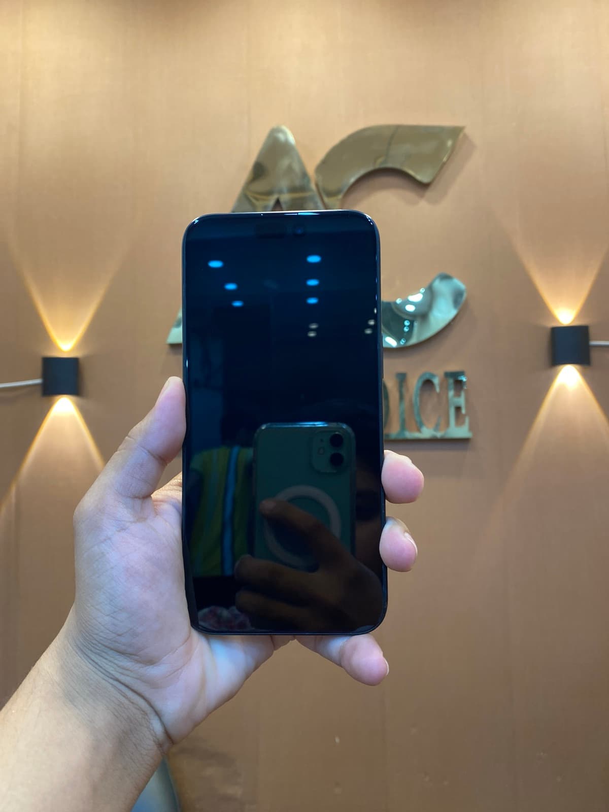 Apple iPhone 15 Pro Max 512GB in Blue Titanium — photo 2