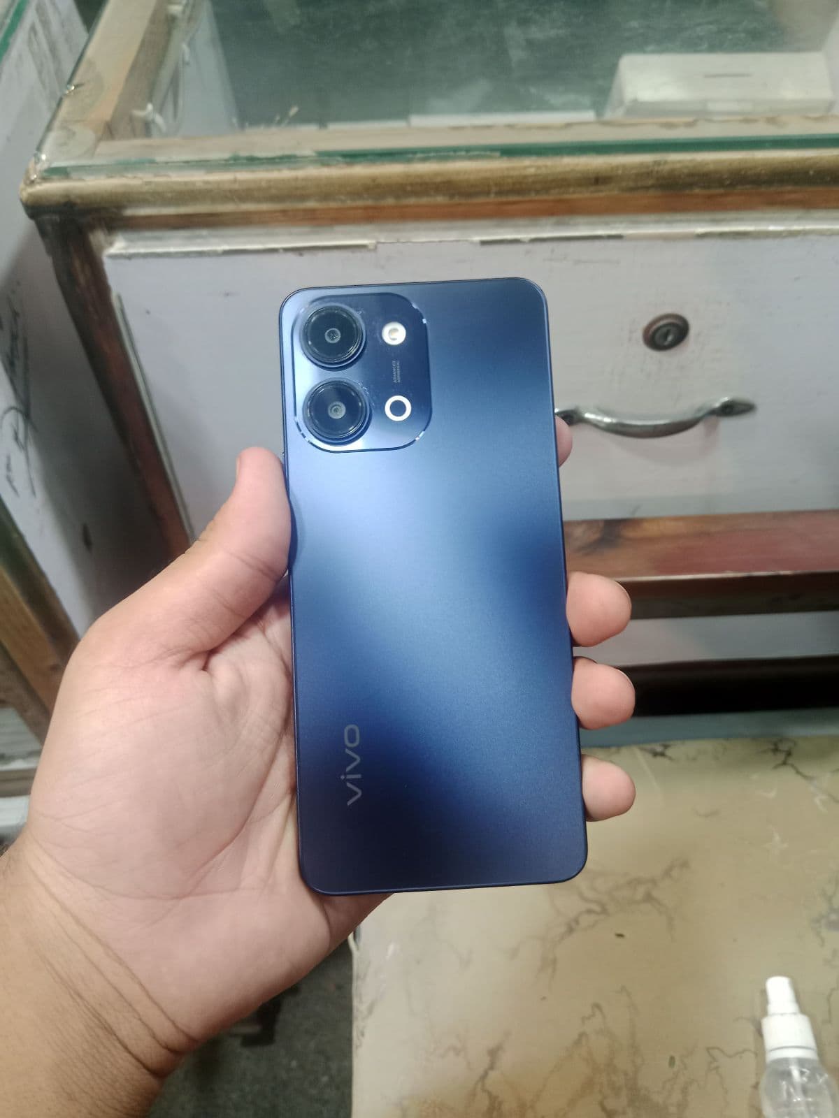 Y11d · 6GB / 128GB