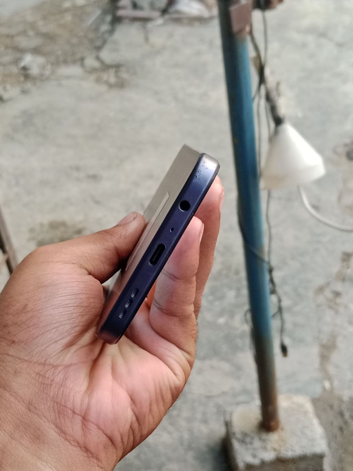 Oppo A6x 4GB / 64GB in Plum Purple — photo 2
