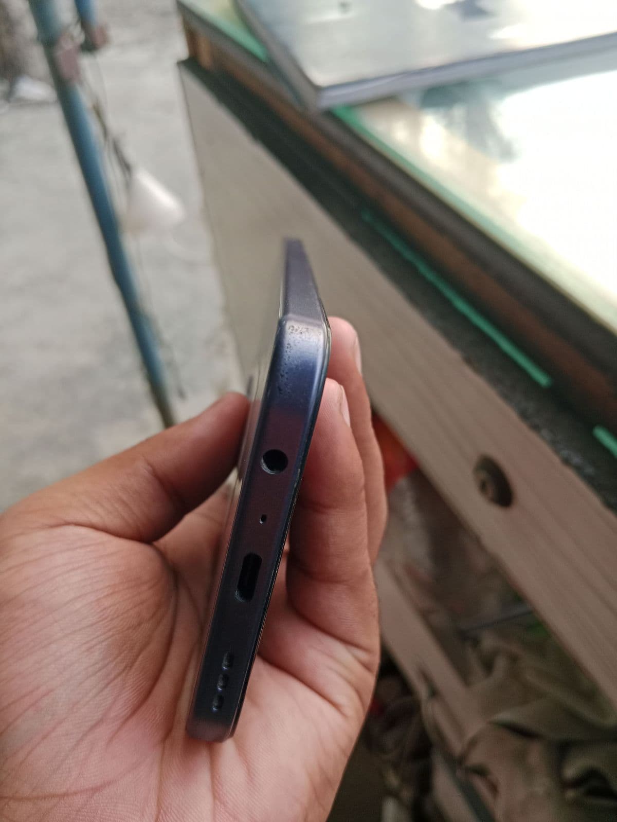 Oppo A6x 4GB / 64GB in Plum Purple — photo 4