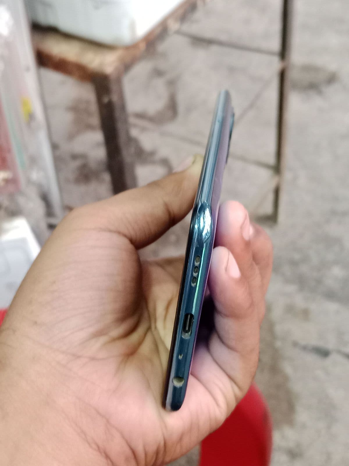Oppo F17 Pro 8GB / 128GB in Magic Blue — photo 3