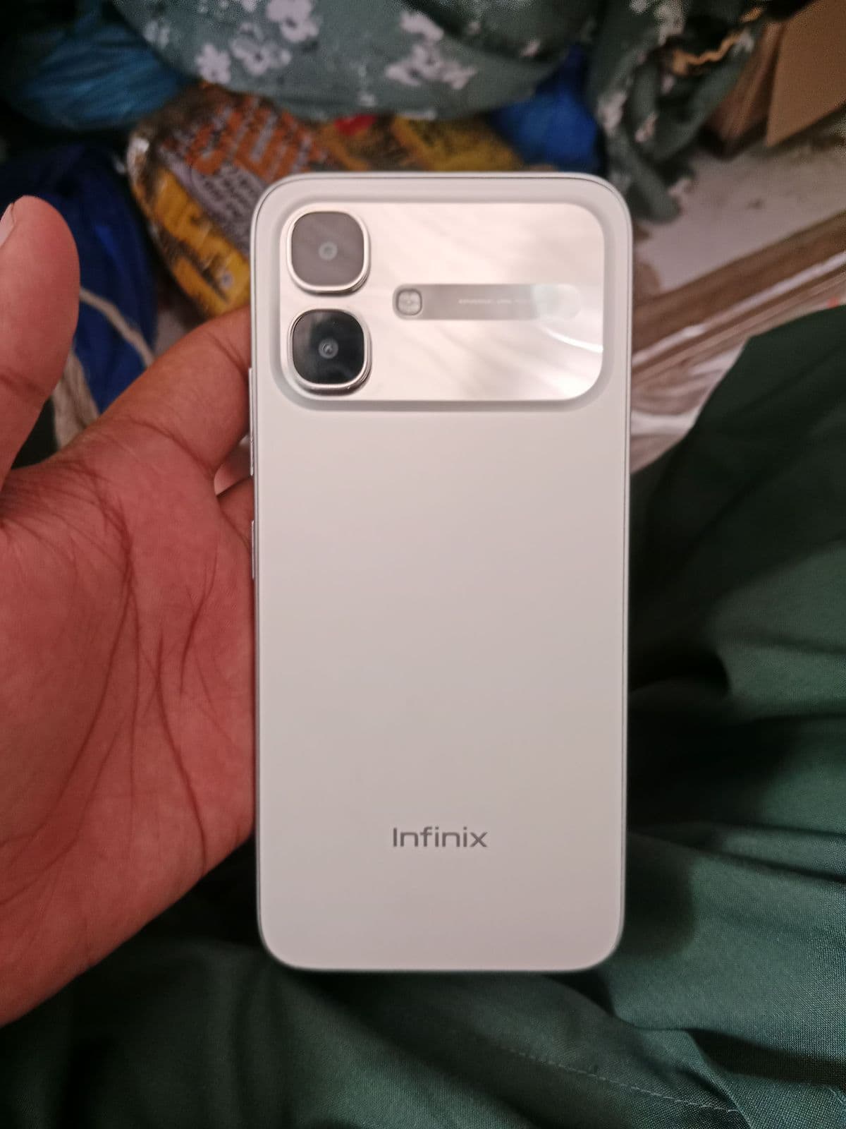 Infinix Smart 20 4GB / 128GB in Polaris Titanium — photo 2