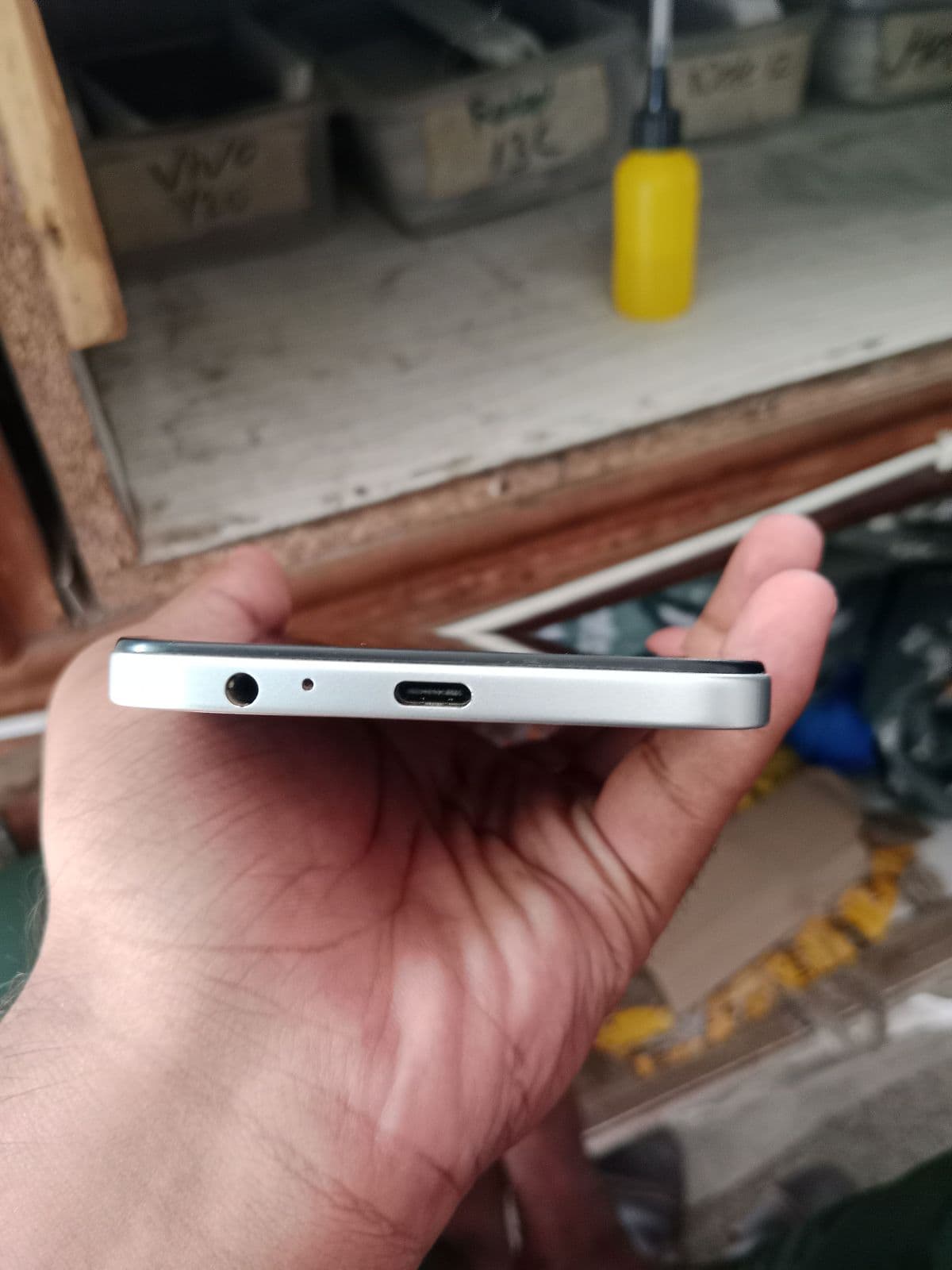 Infinix Smart 20 4GB / 128GB in Polaris Titanium — photo 3