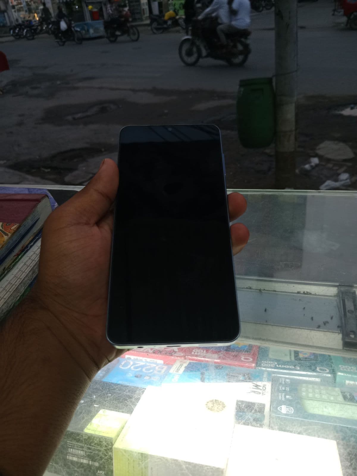 Samsung Galaxy A07 6GB / 128GB in Light Violet — photo 3