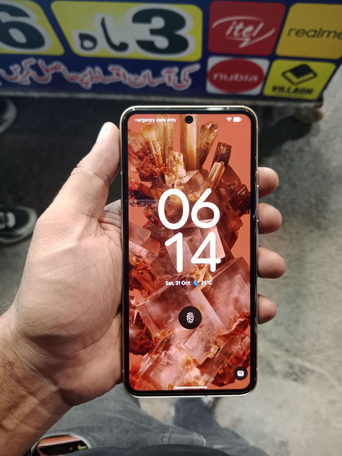 Google Pixel 8 8GB / 128GB in Rose — photo 2