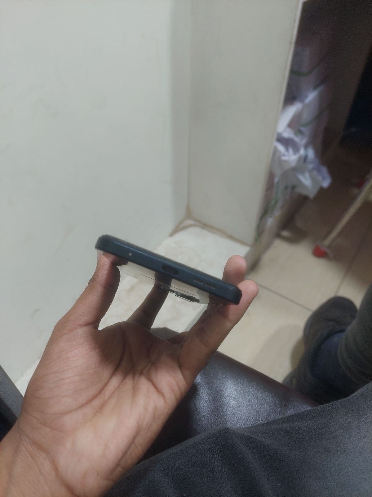 Xiaomi Redmi Note 12 6GB / 128GB in Ice Blue — photo 3